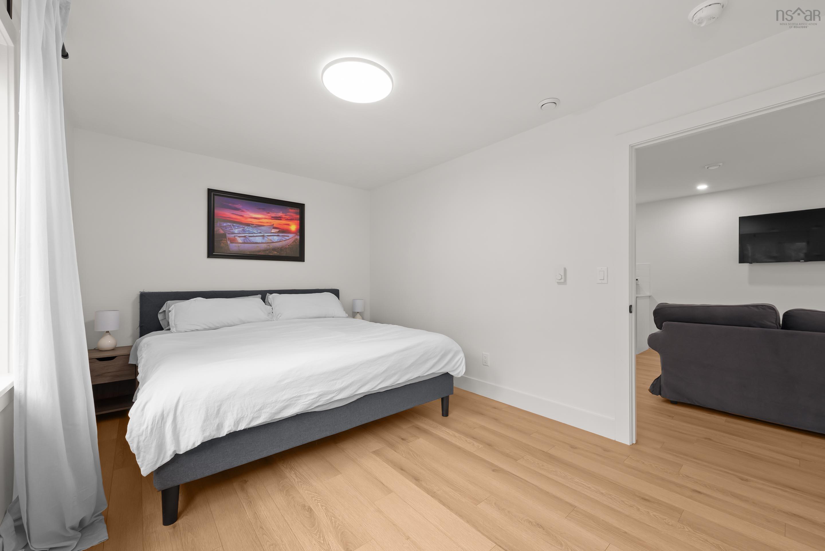 $1,079,900.00: 92 Double Lane, Oakfield