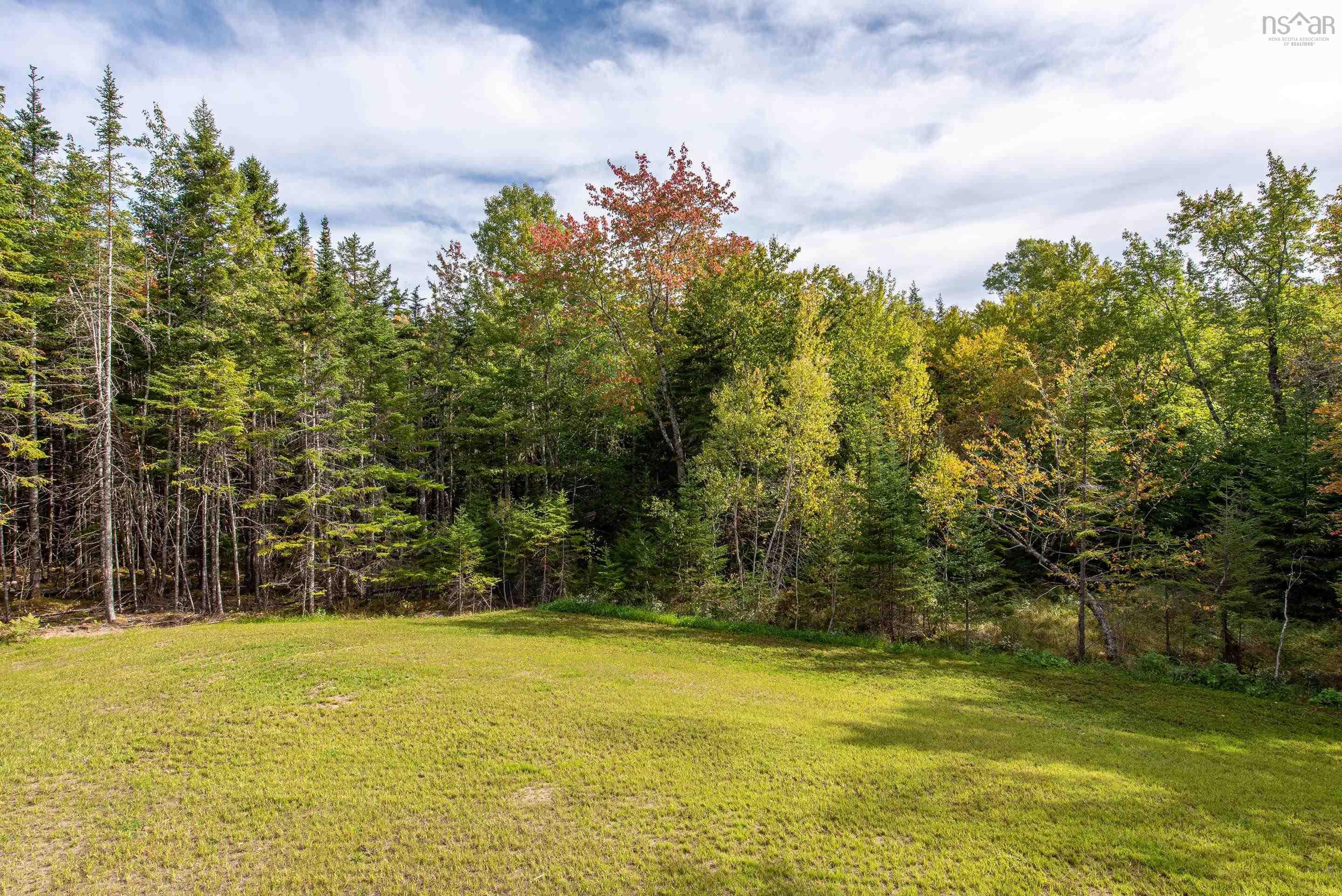 $1,079,900.00: 92 Double Lane, Oakfield