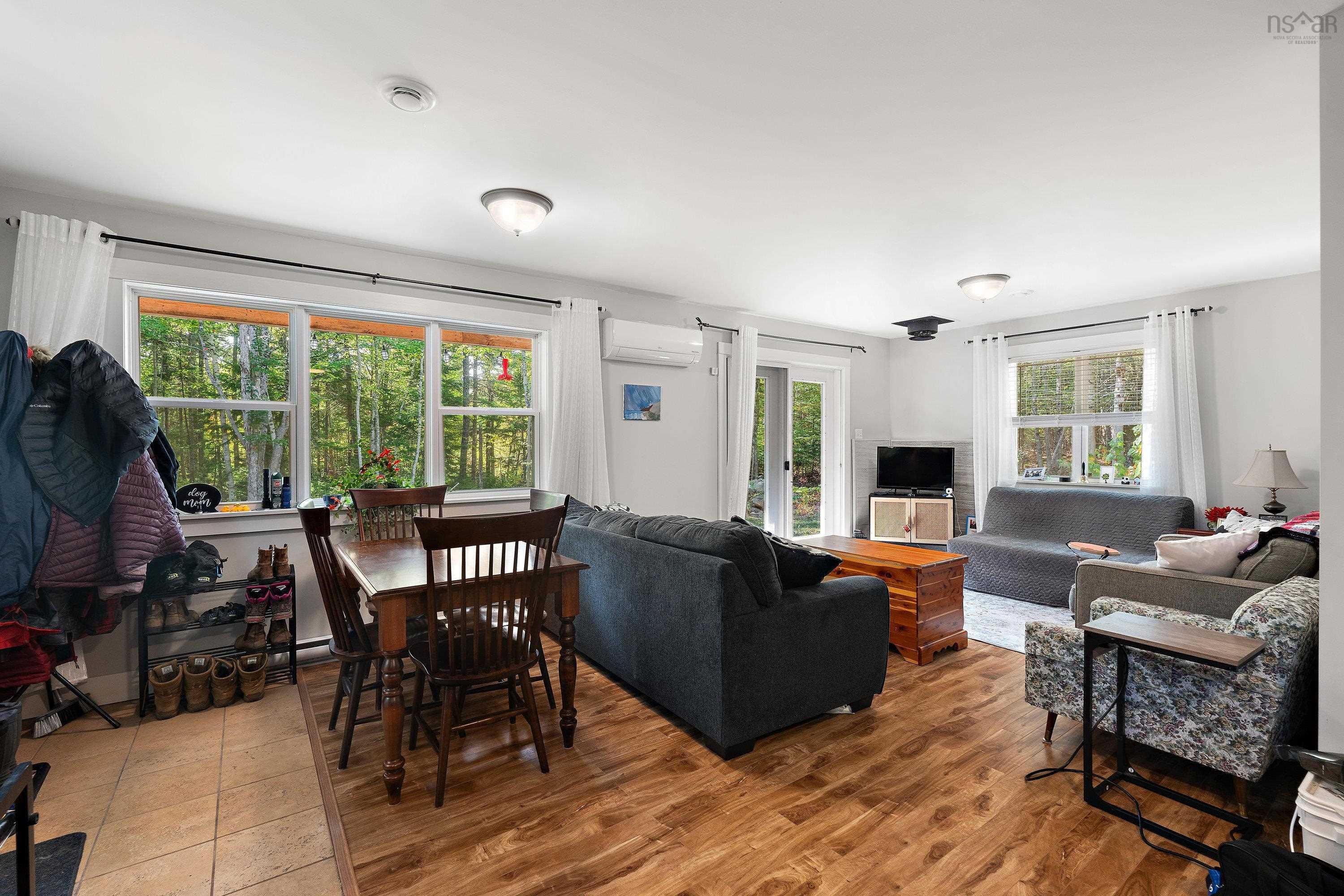 $341,888.00: 421 Lake Drive, Tupper Lake