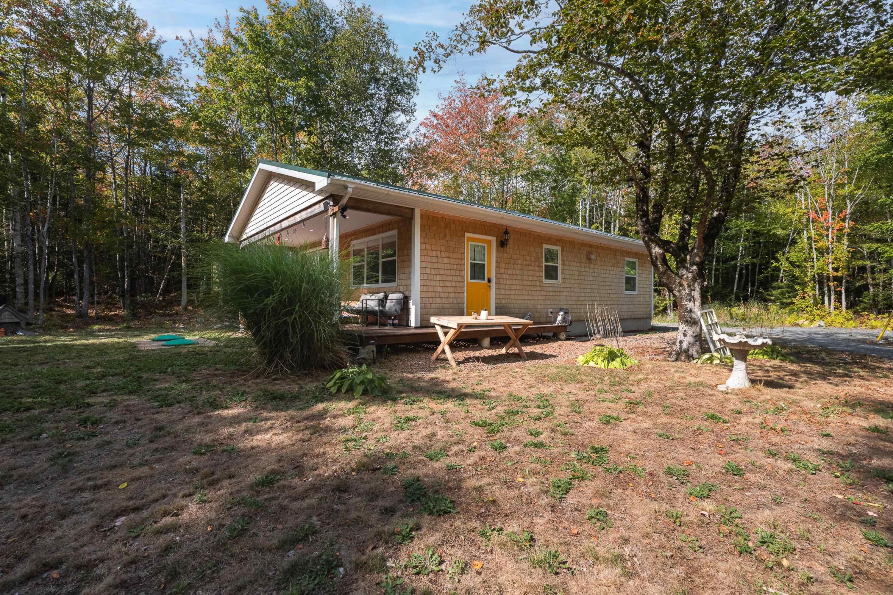 $341,888.00: 421 Lake Drive, Tupper Lake