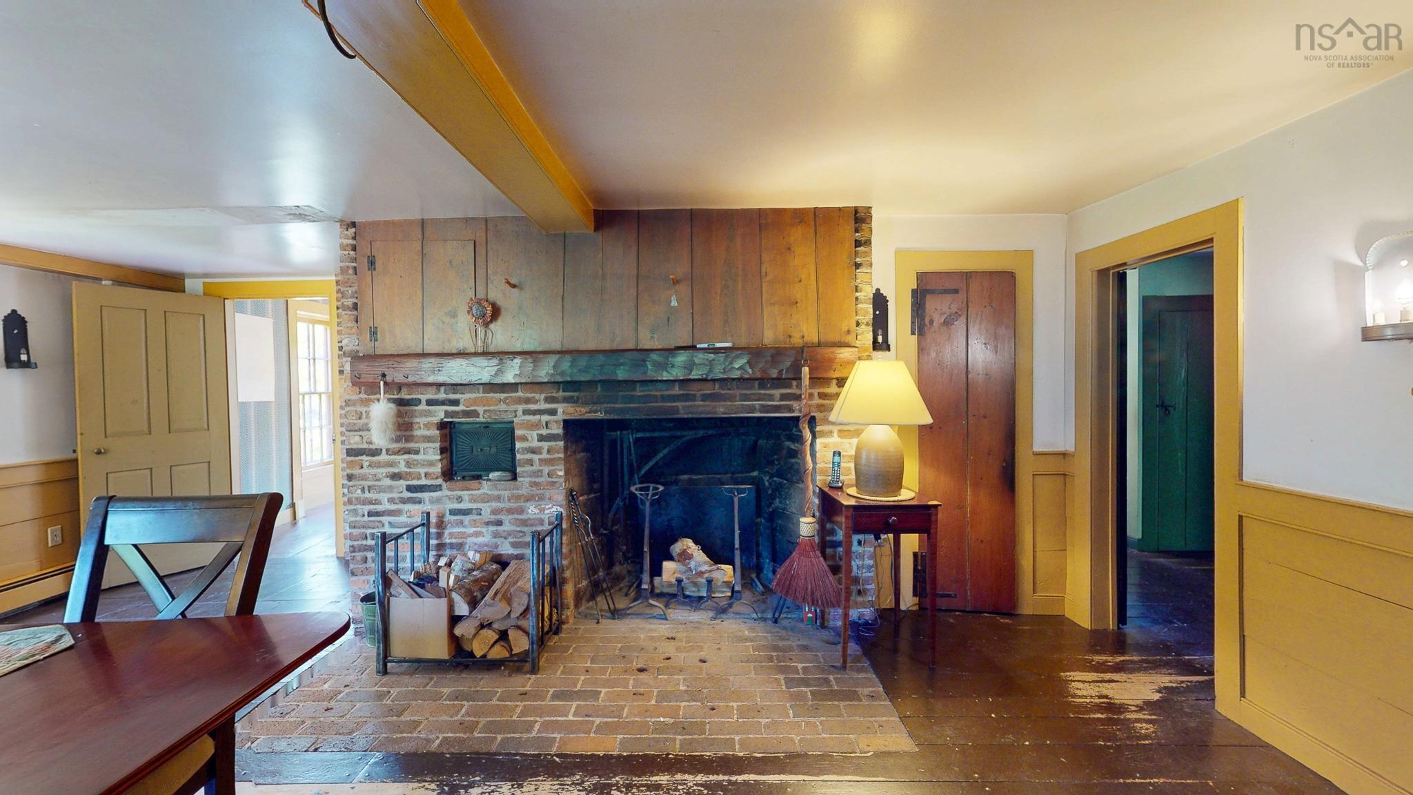 $850,000.00: 654 Main Street, Wolfville