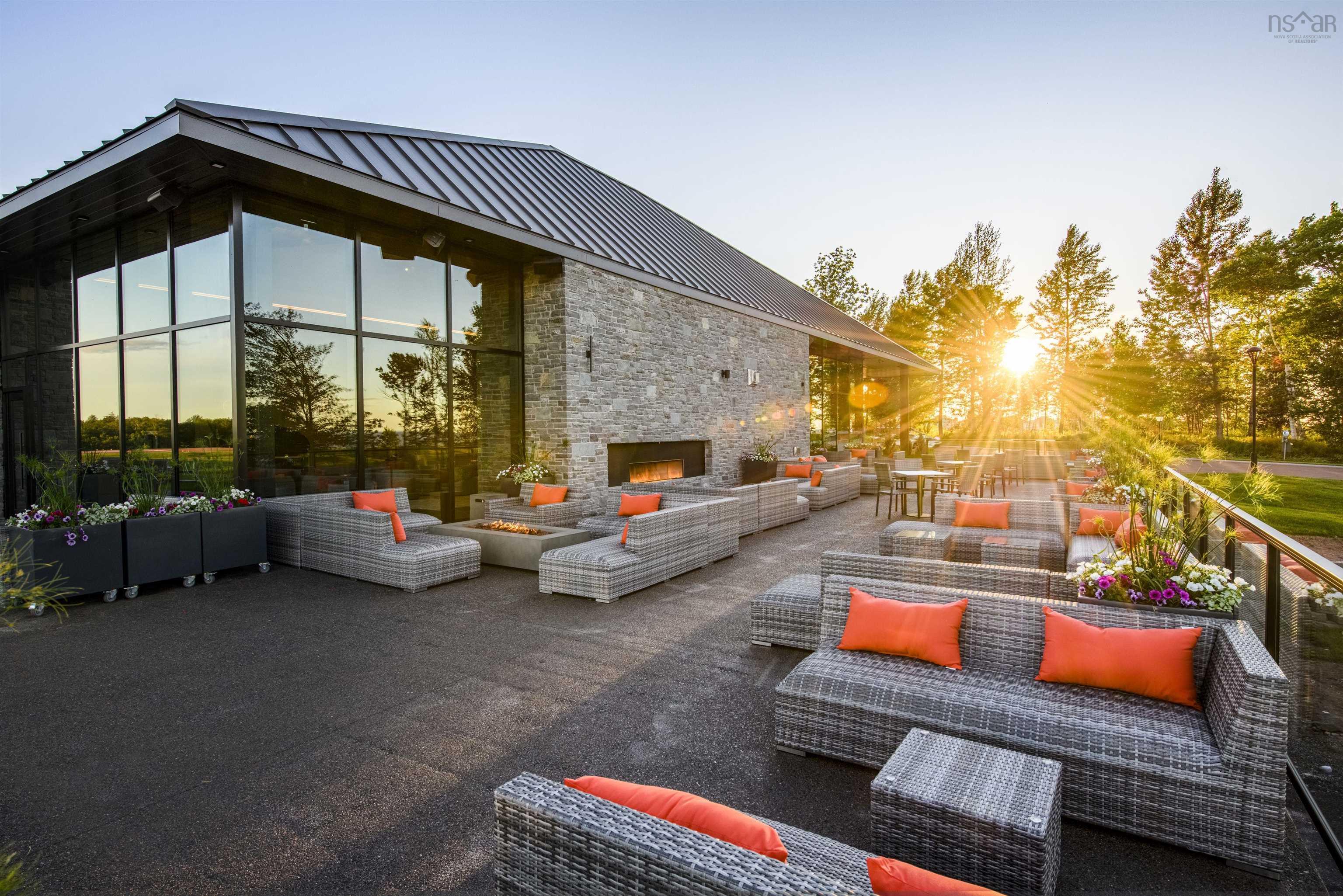 $1,624,999.00: 20 Spinnaker Run, Fox Harbour