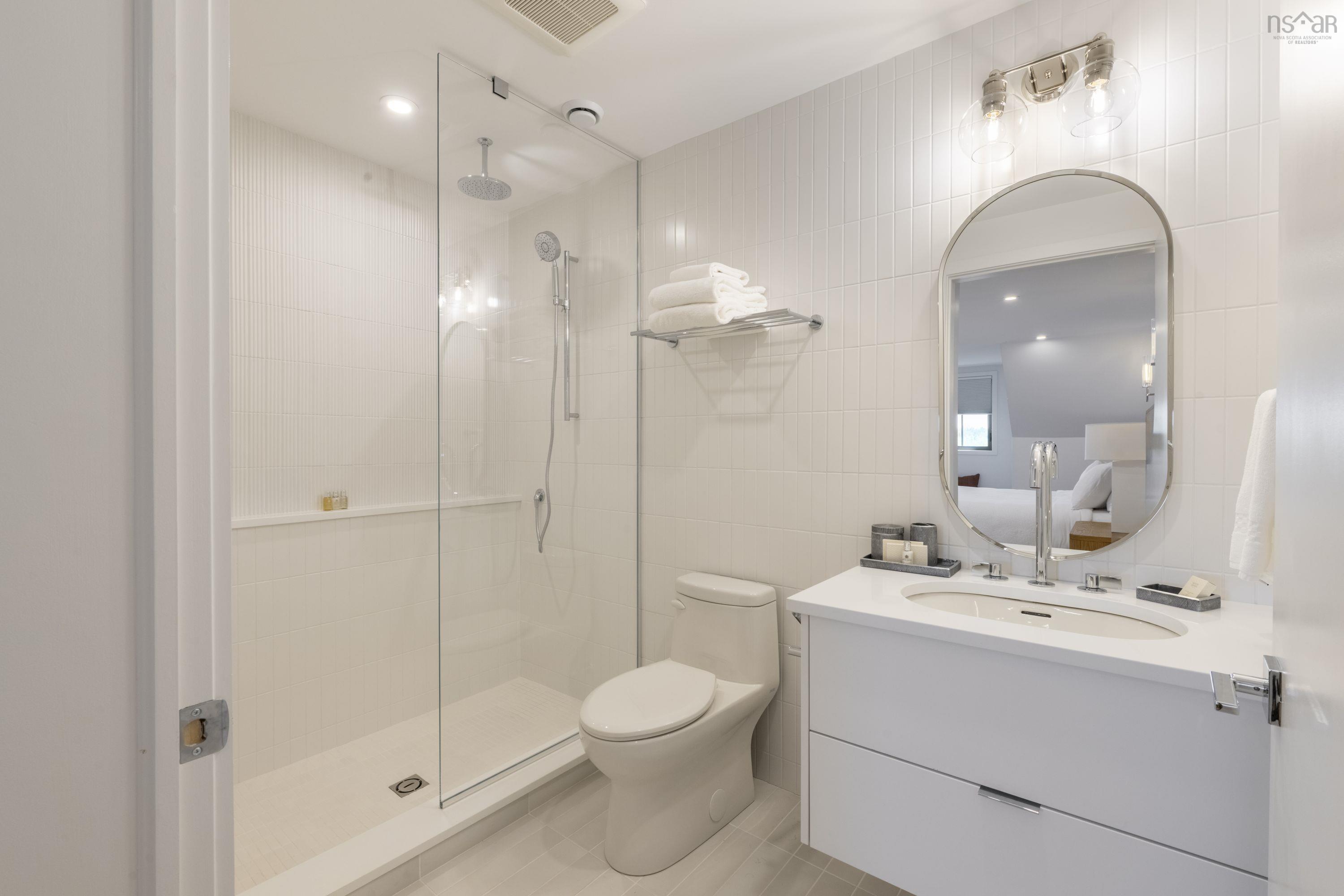 $1,624,999.00: 20 Spinnaker Run, Fox Harbour