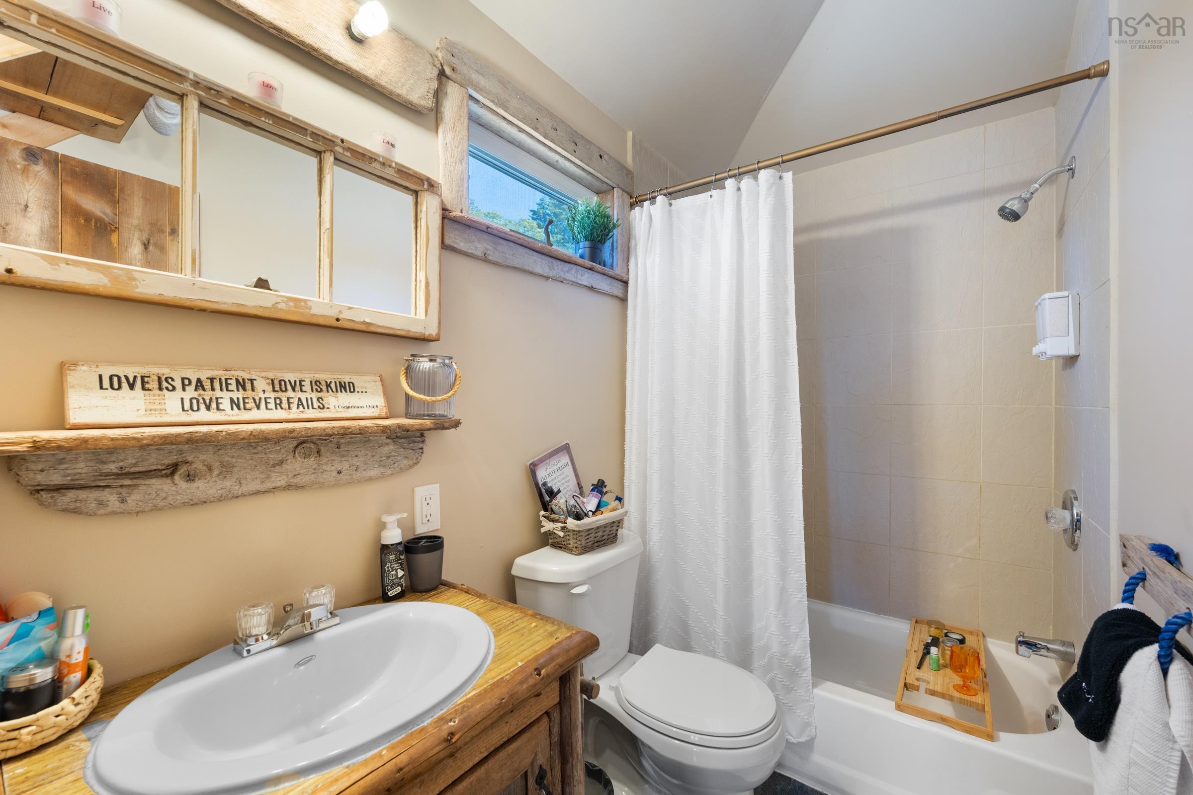 $1,349,500.00: 141/143 Timberland Road, South Range