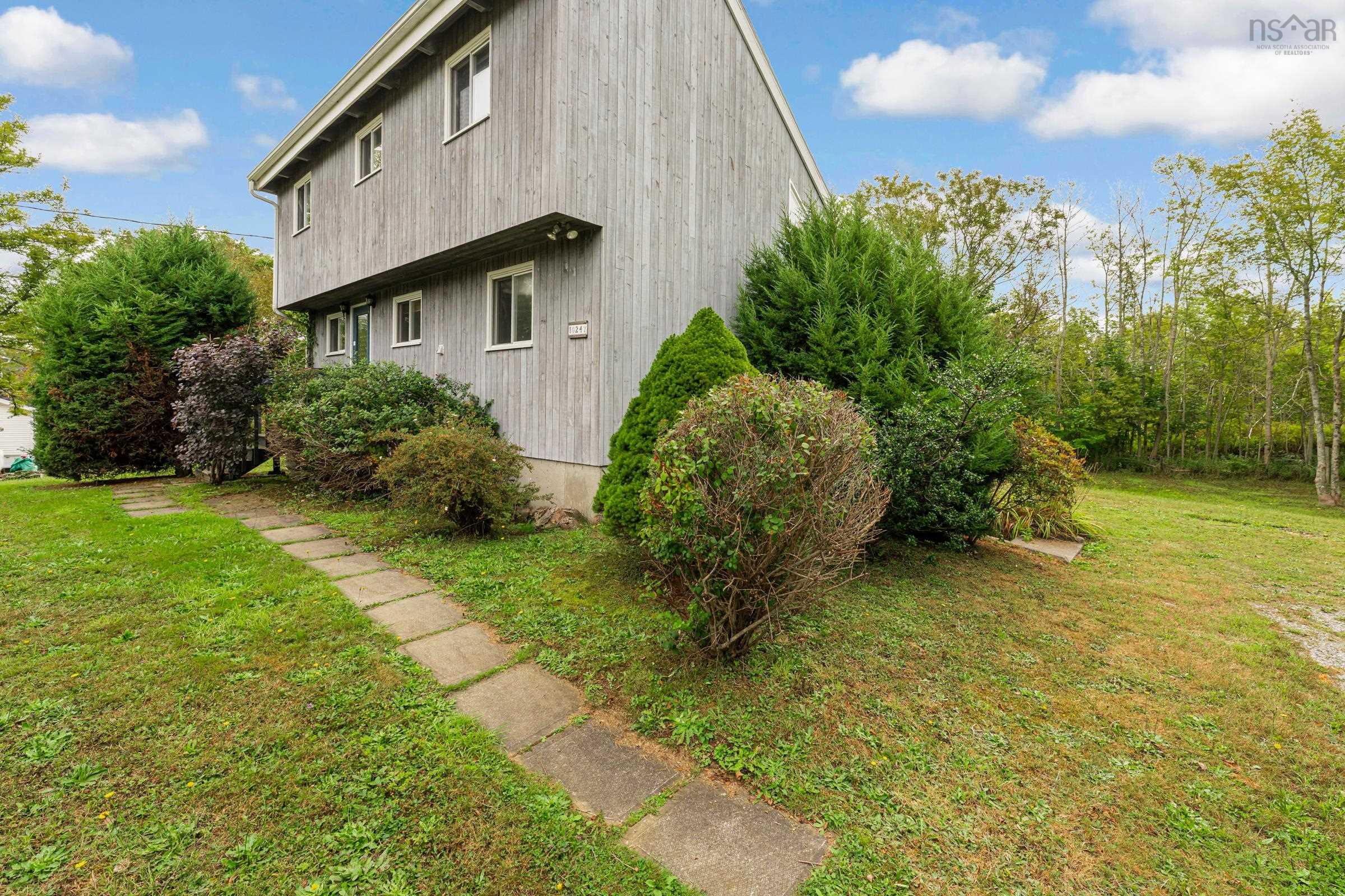 $325,000.00: 10247 Highway 3, Arcadia