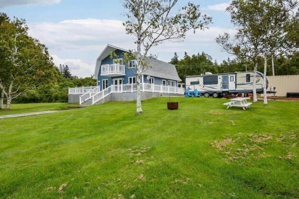 $749,999.00: 3280 Grand Narrows Hwy, Boisdale