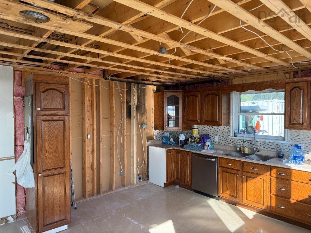 $749,999.00: 3280 Grand Narrows Hwy, Boisdale