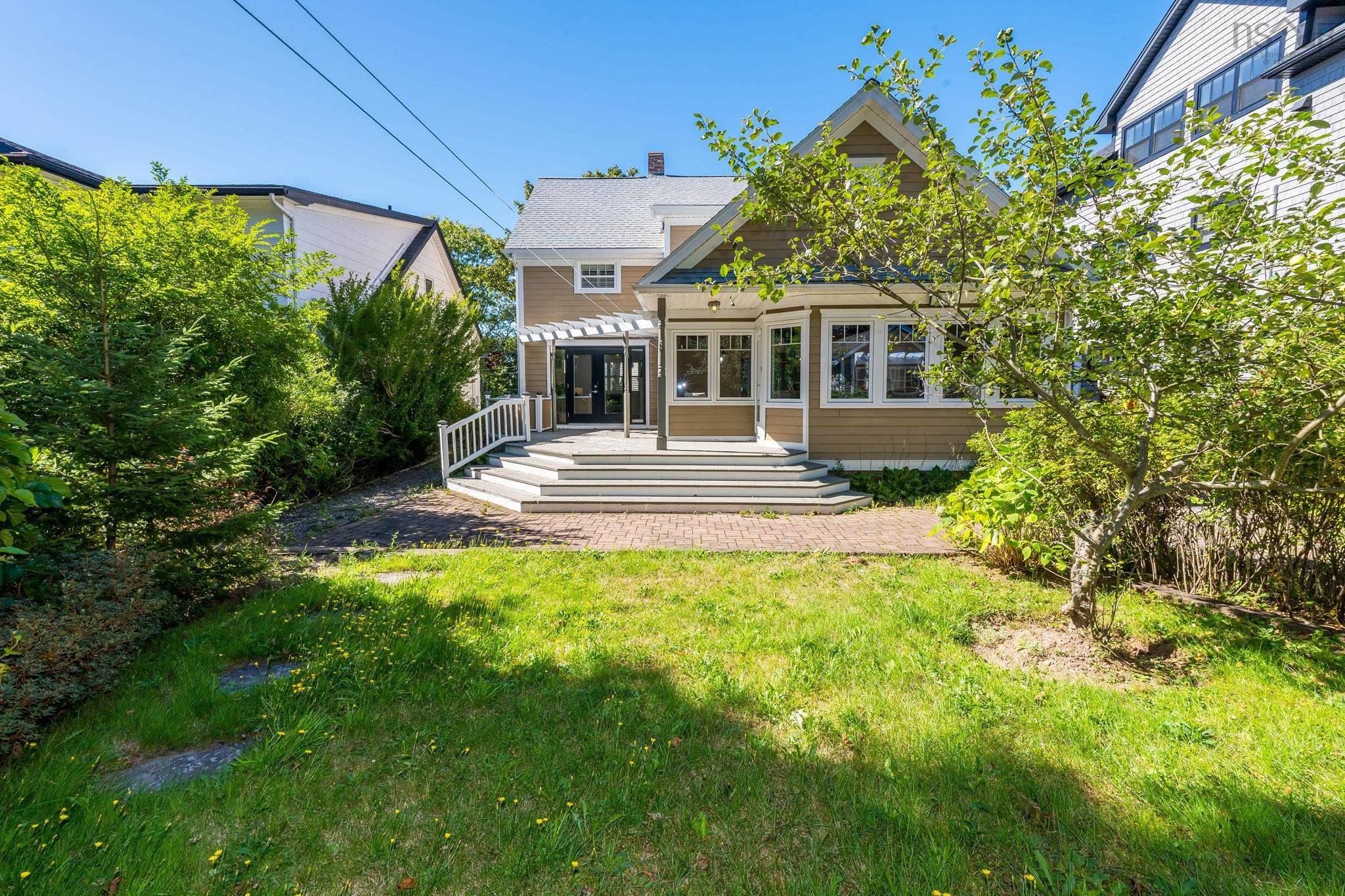 $1,800,000.00: 1139 Dalhousie Street, Halifax