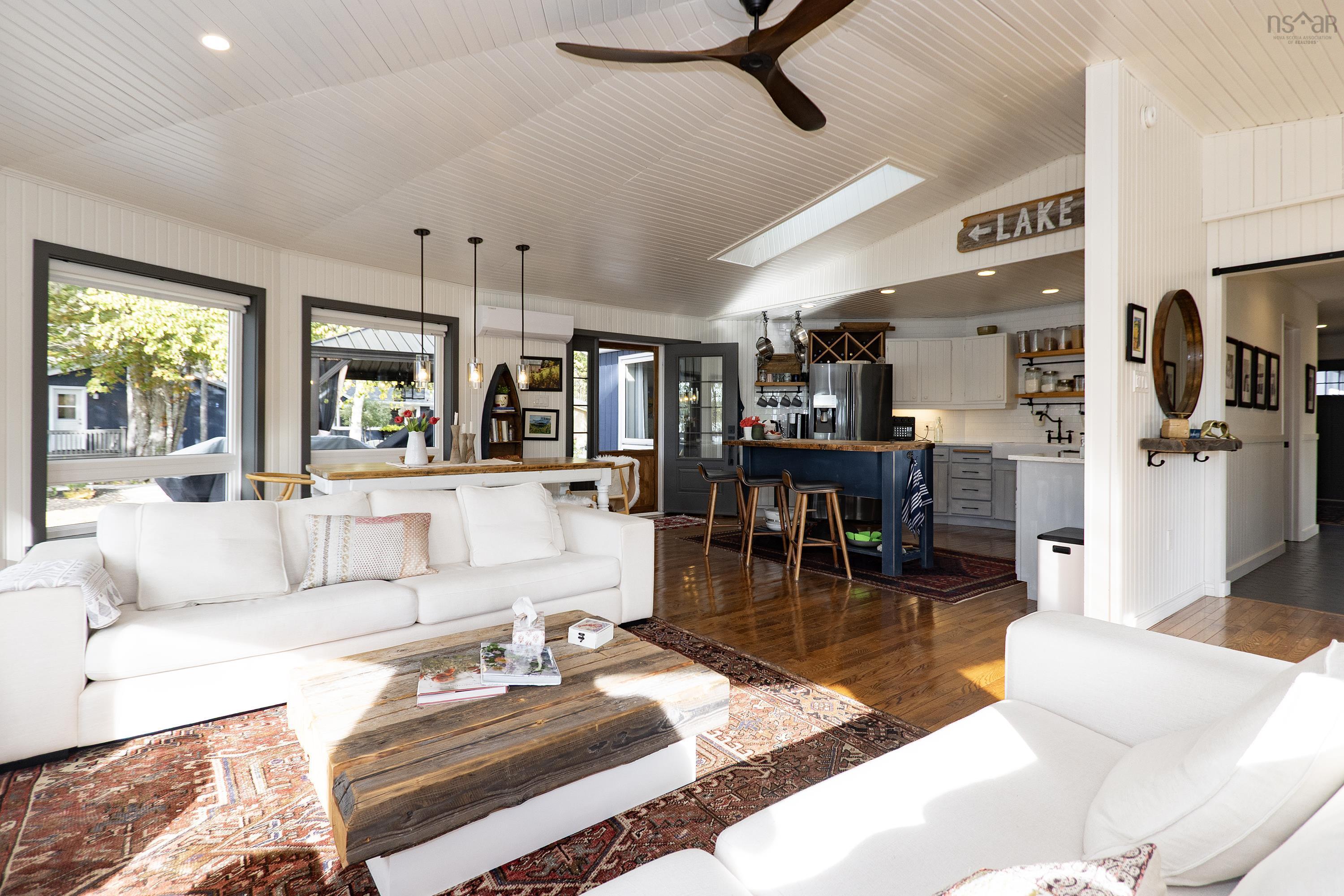 $1,099,900.00: 53 Leonard Drive, Mattatall Lake