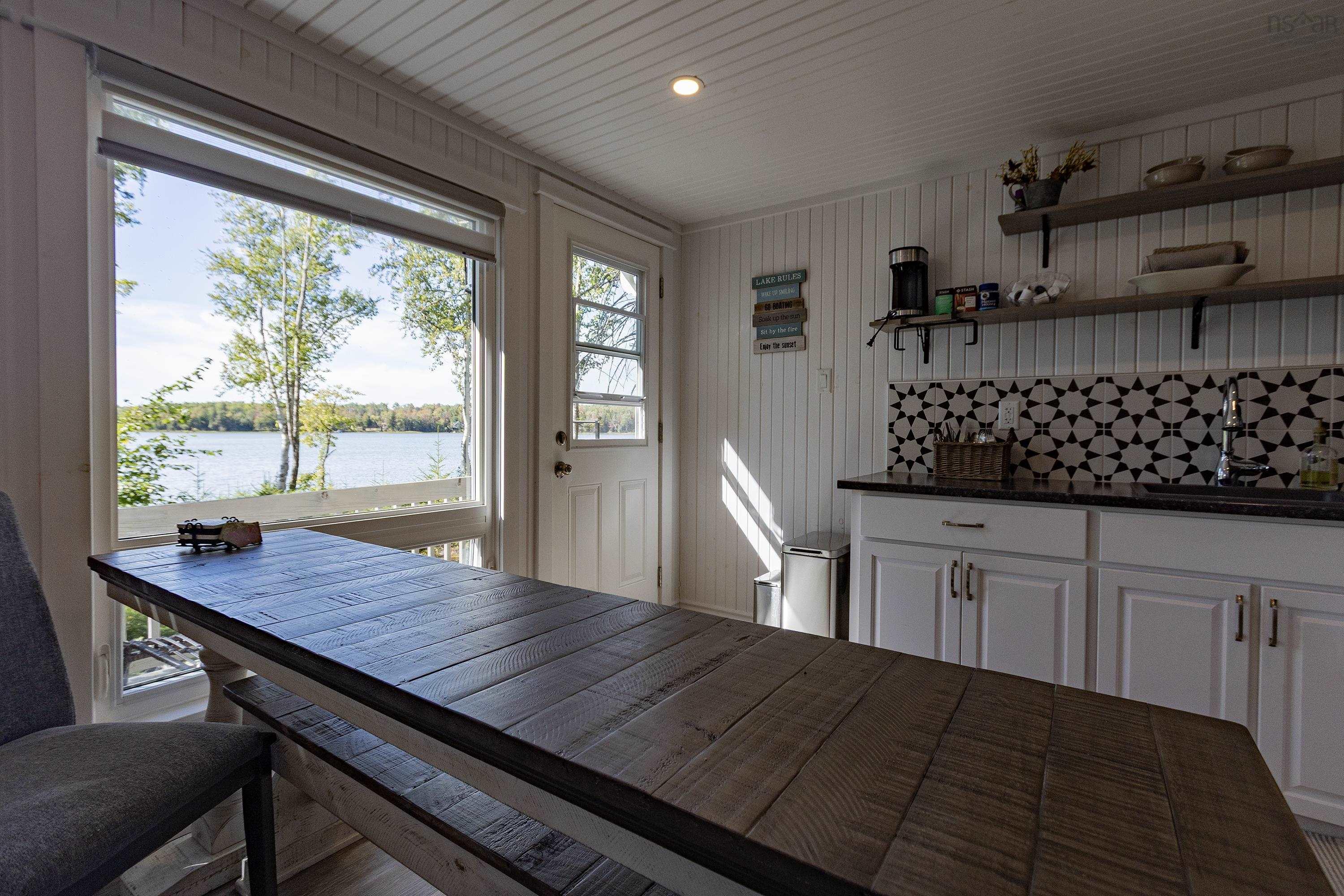 $1,099,900.00: 53 Leonard Drive, Mattatall Lake