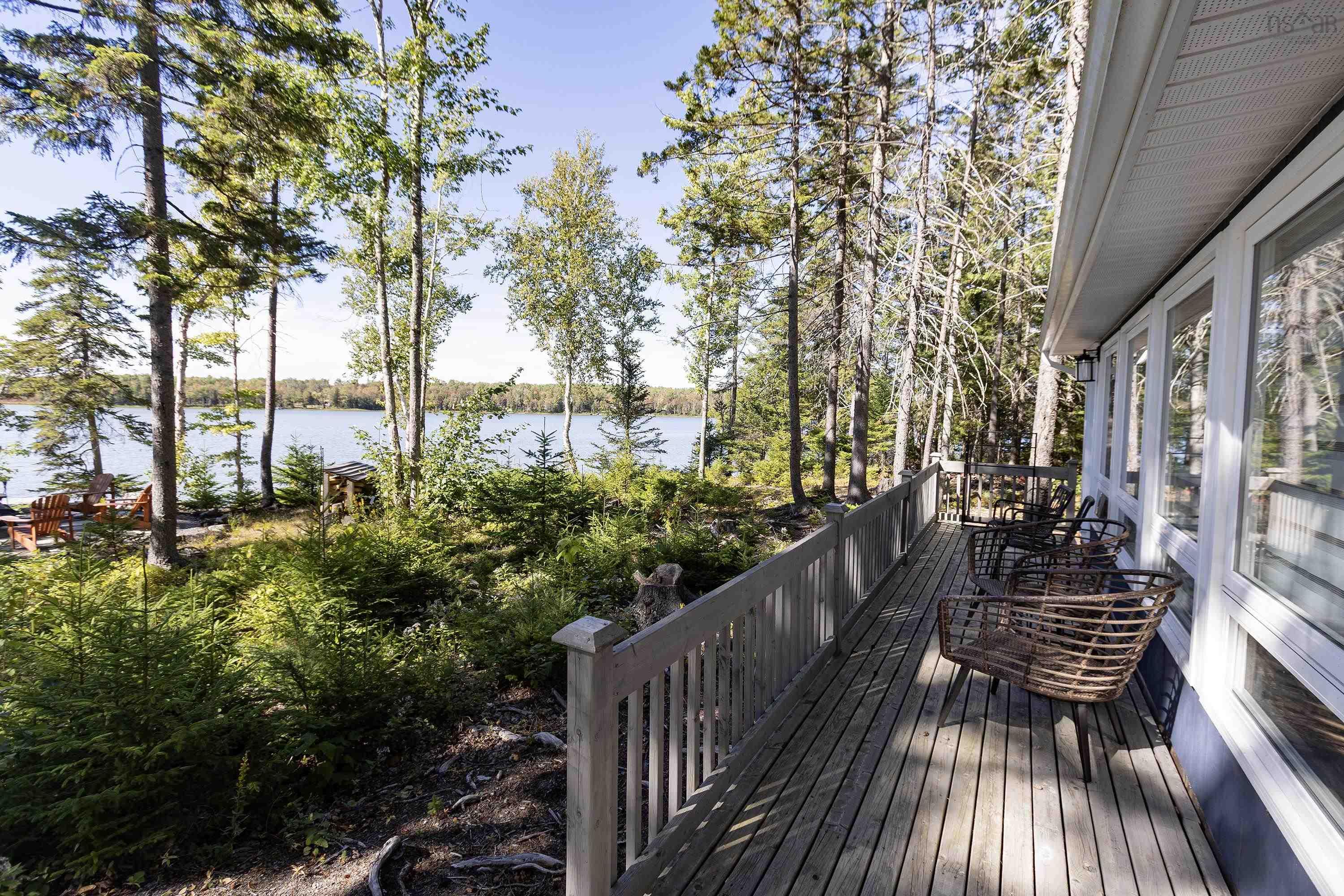 $1,099,900.00: 53 Leonard Drive, Mattatall Lake