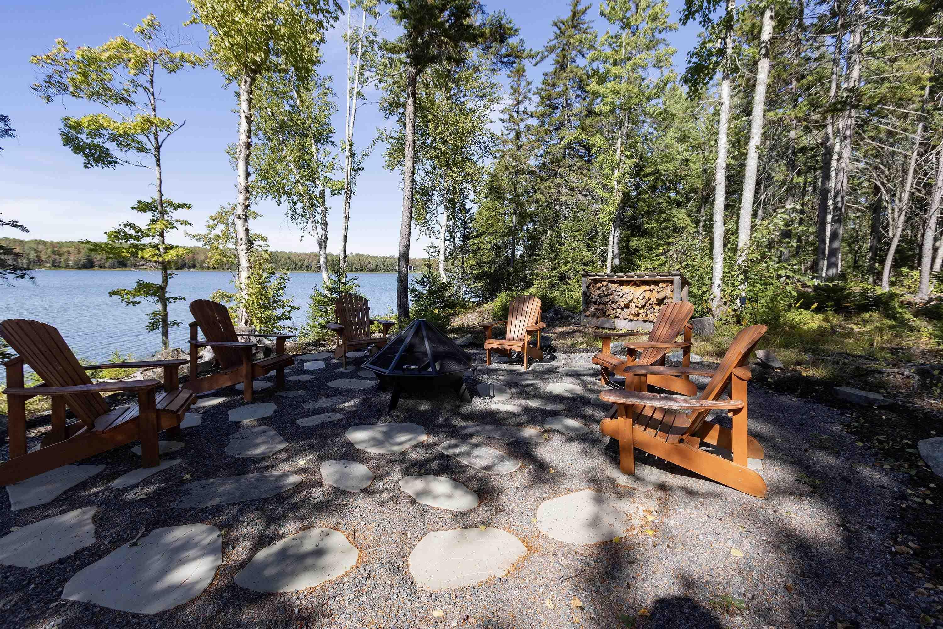 $1,099,900.00: 53 Leonard Drive, Mattatall Lake