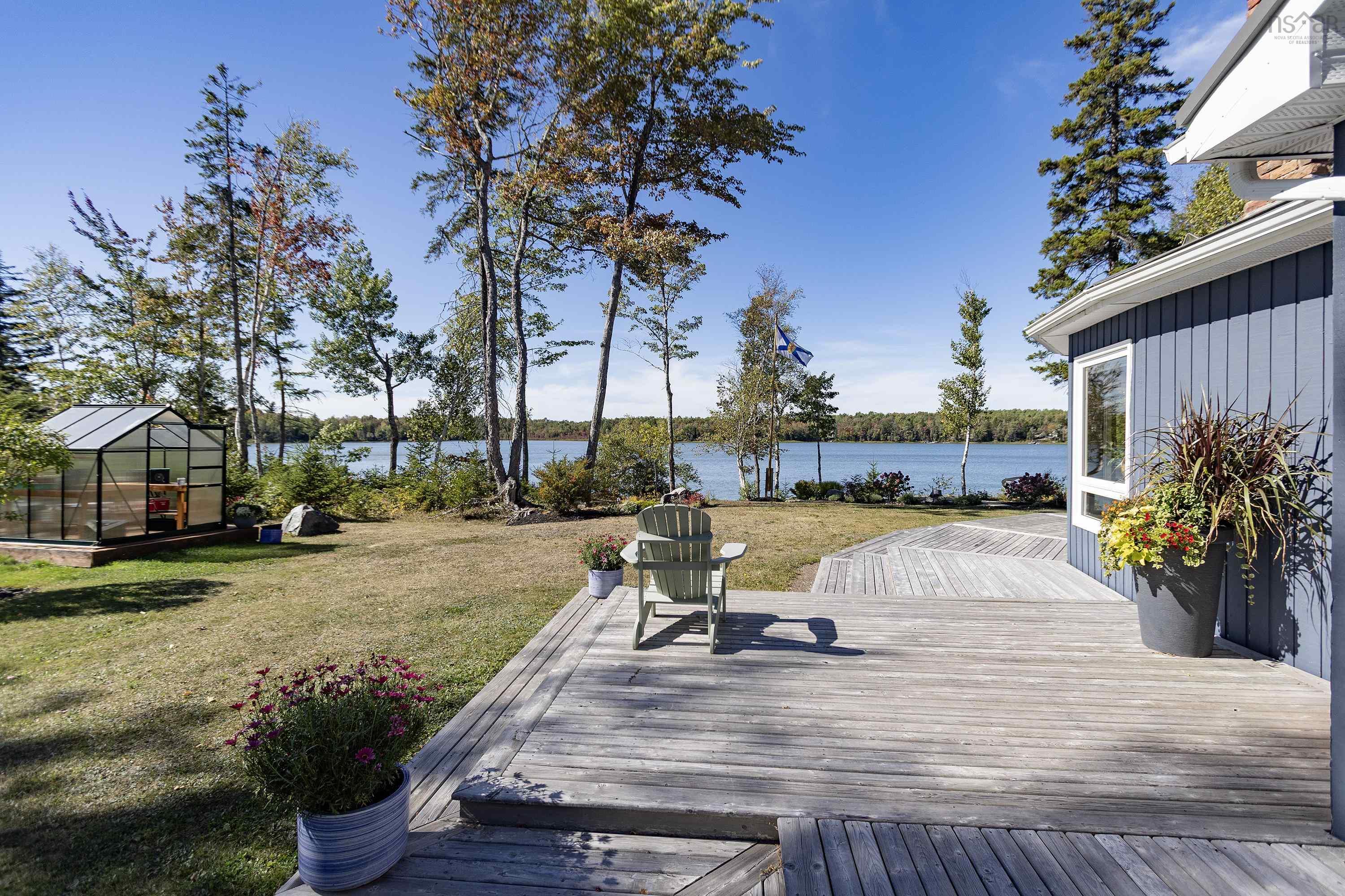 $1,099,900.00: 53 Leonard Drive, Mattatall Lake