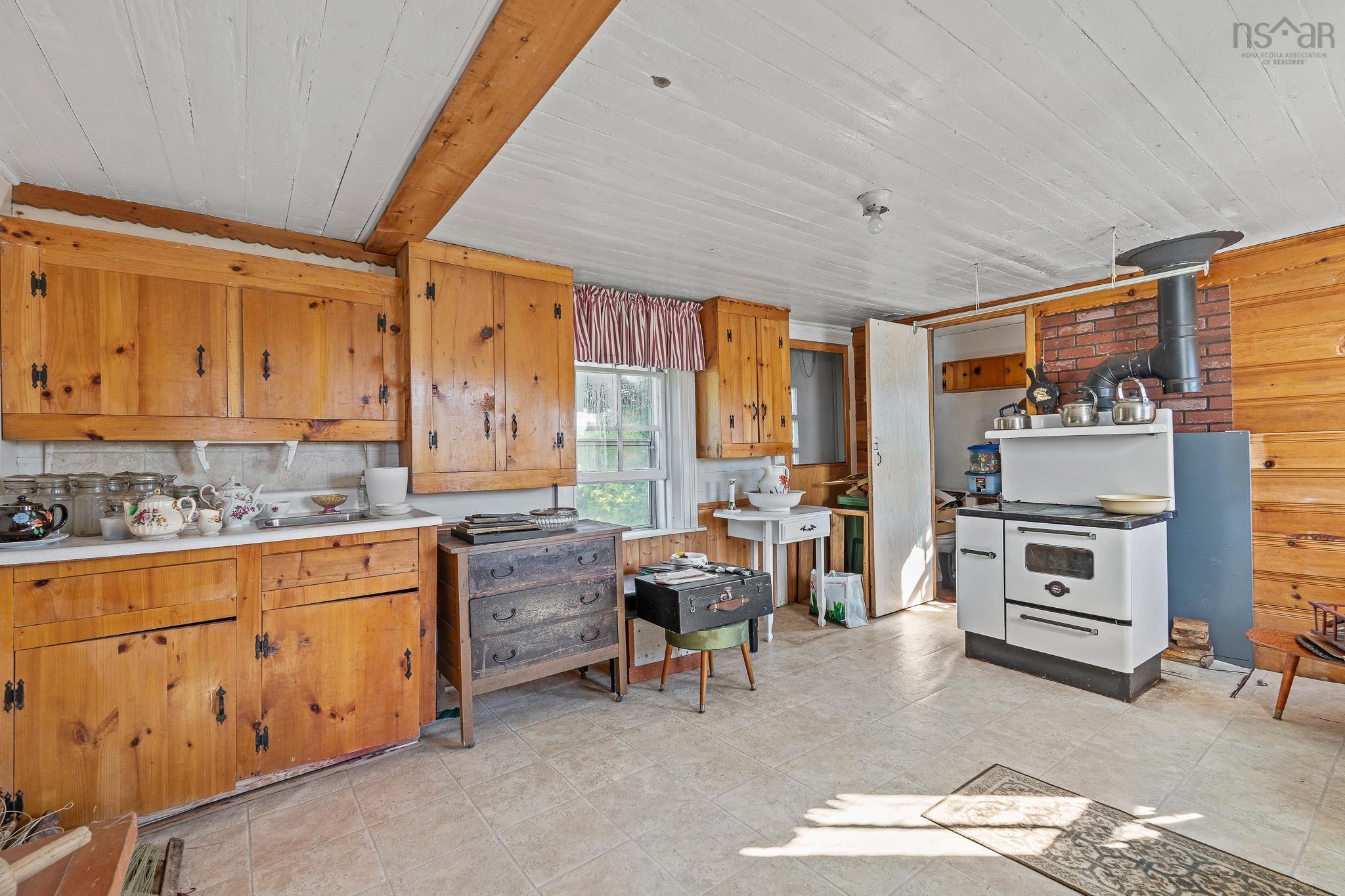 $169,900.00: 10610 Highway 316, Coddles Harbour