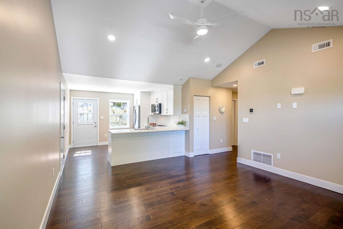 $418,900.00: 11 Lions Club Road, Fox Point