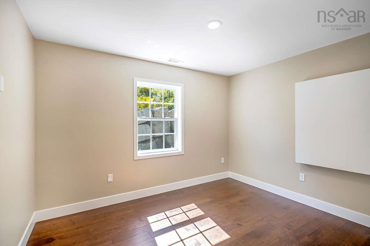 $418,900.00: 11 Lions Club Road, Fox Point