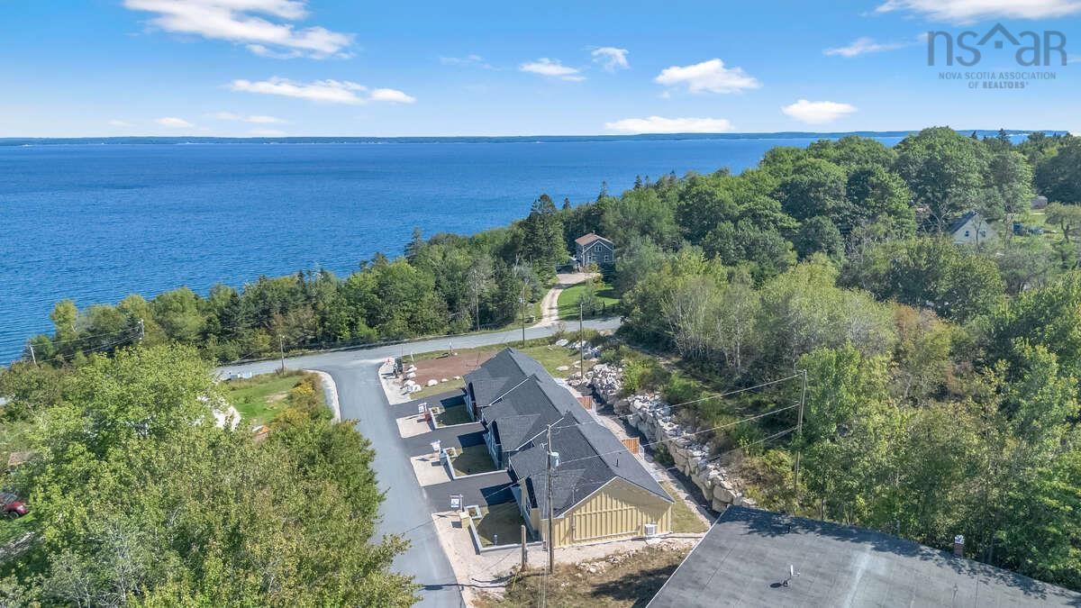 $418,900.00: 11 Lions Club Road, Fox Point