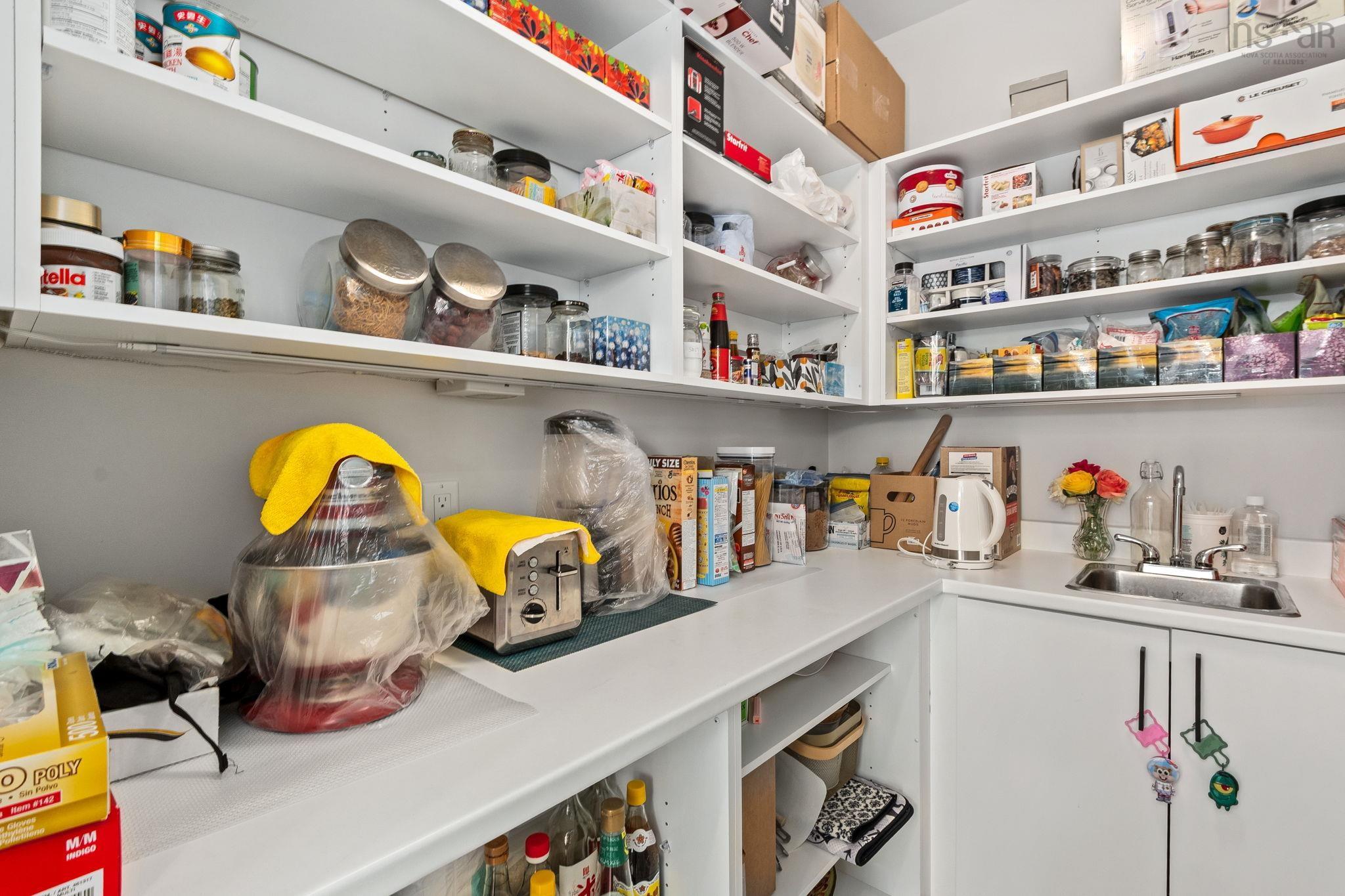 $969,900.00: 52 Innsbrook Way, Bedford