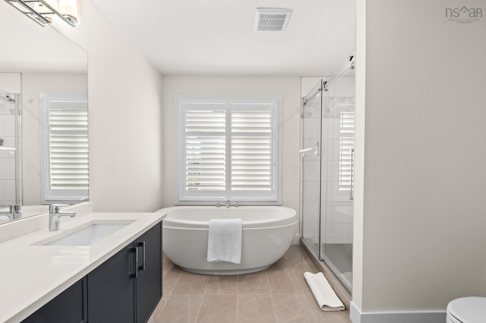 $969,900.00: 52 Innsbrook Way, Bedford