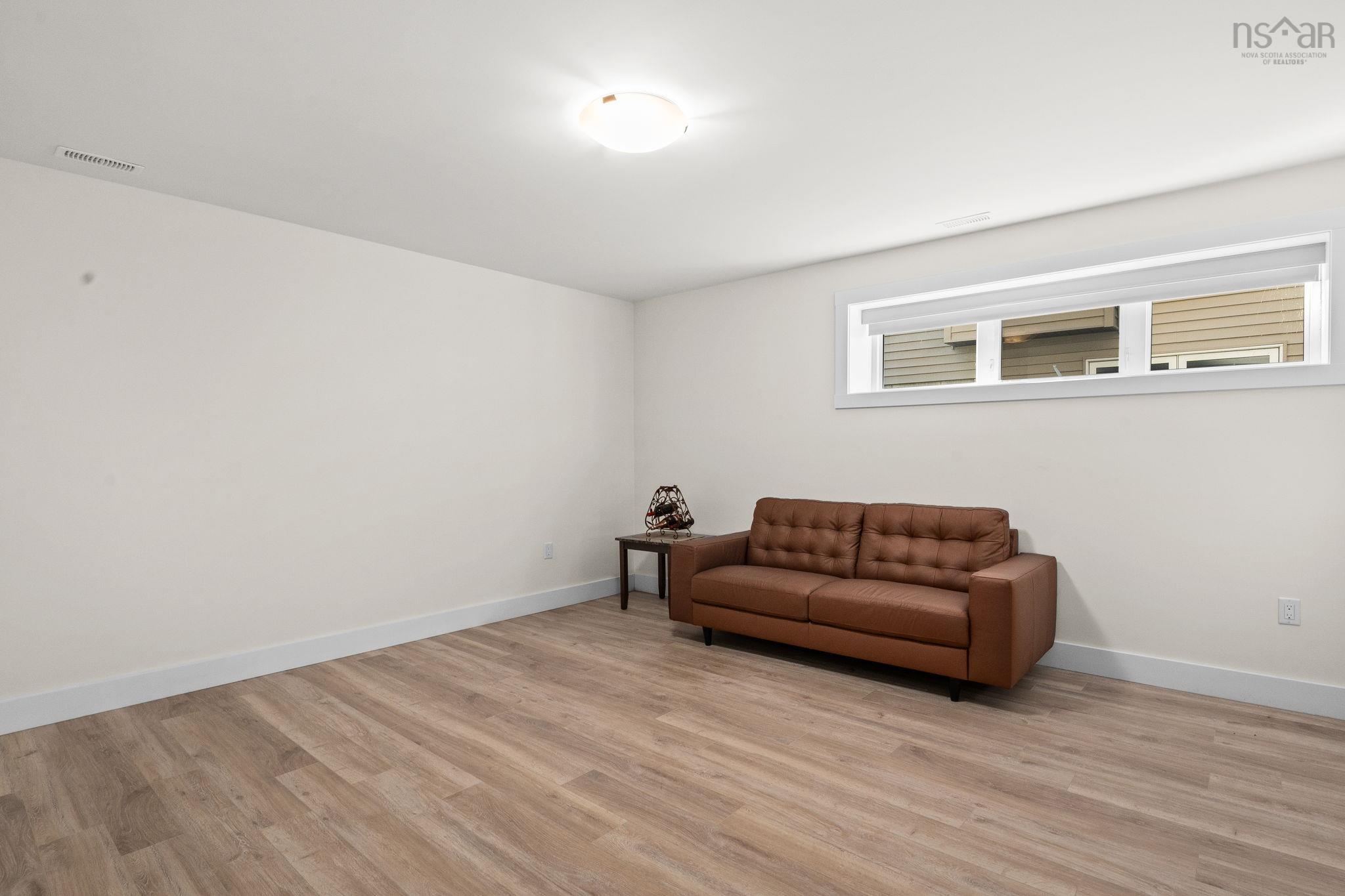 $969,900.00: 52 Innsbrook Way, Bedford