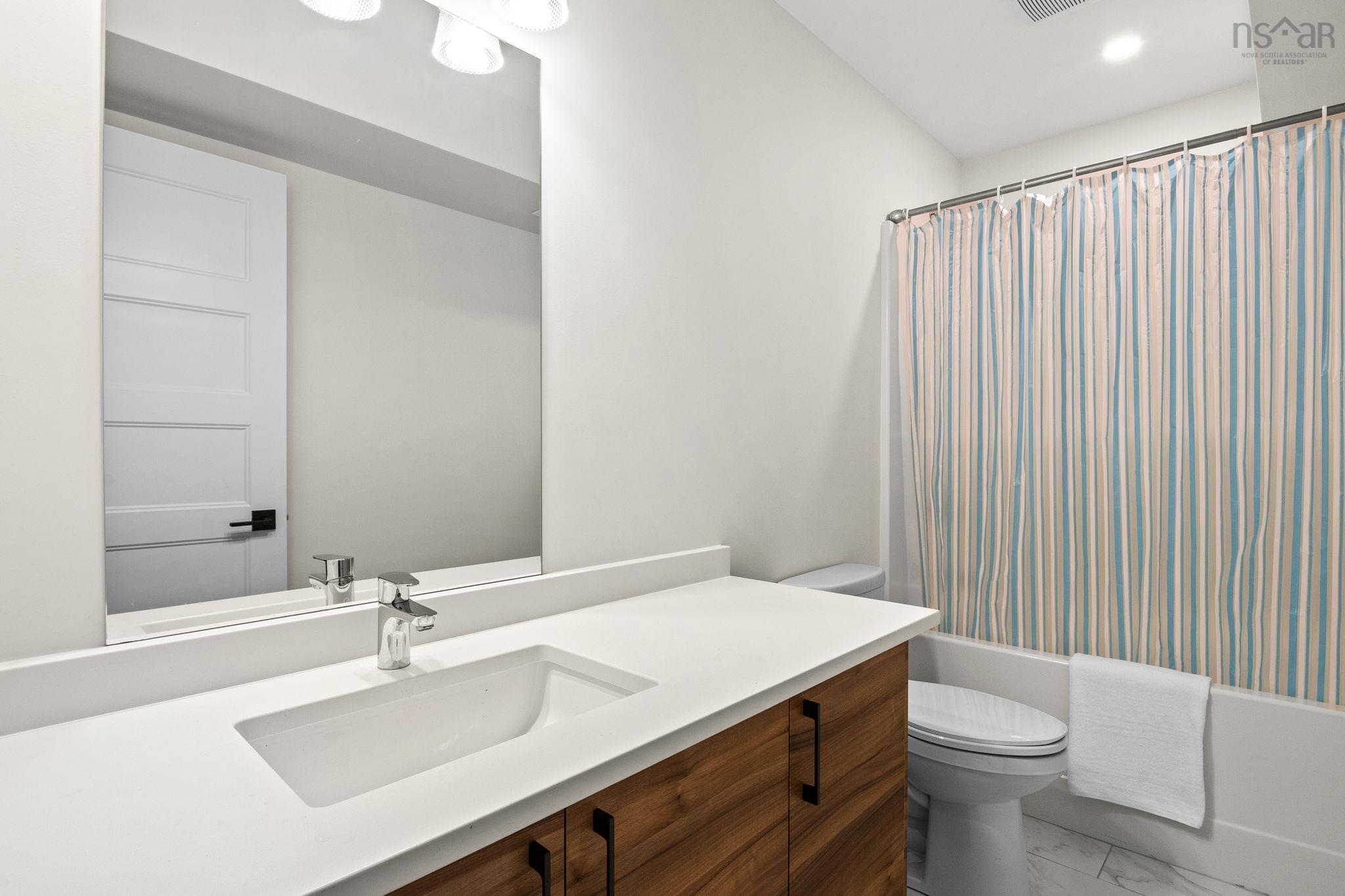 $969,900.00: 52 Innsbrook Way, Bedford