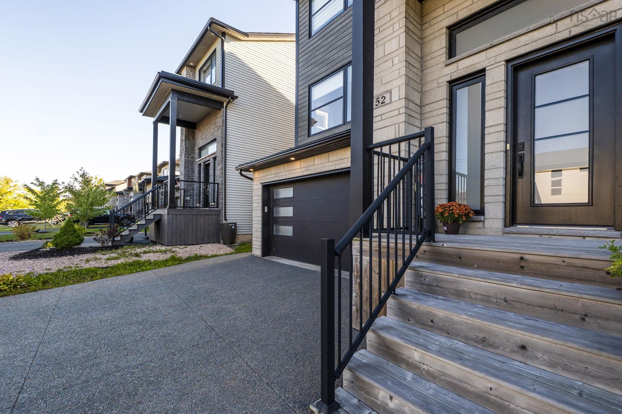 $969,900.00: 52 Innsbrook Way, Bedford