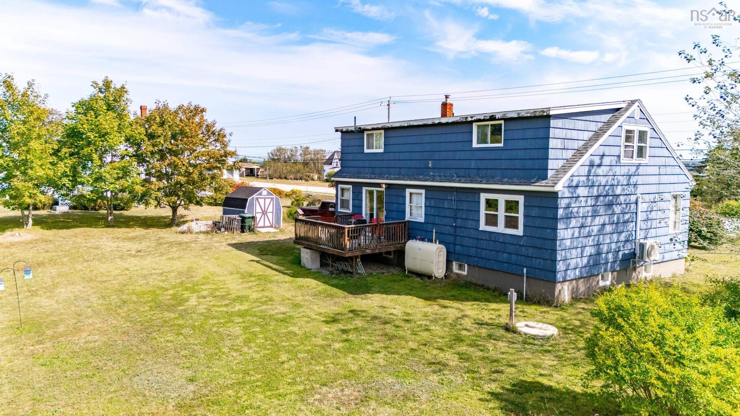 $239,900.00: 1192 Highway 335, Middle West Pubnico