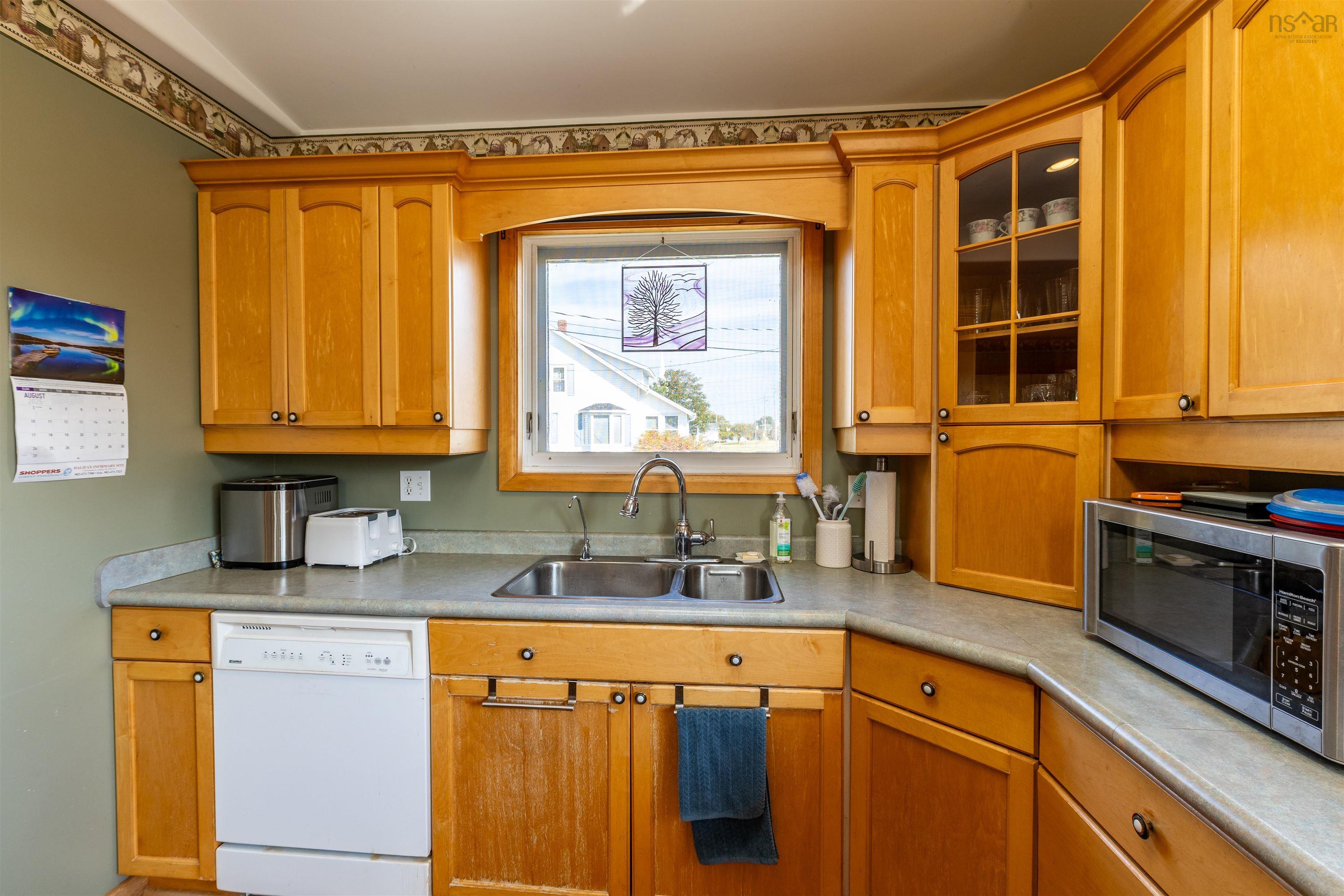 $239,900.00: 1192 Highway 335, Middle West Pubnico