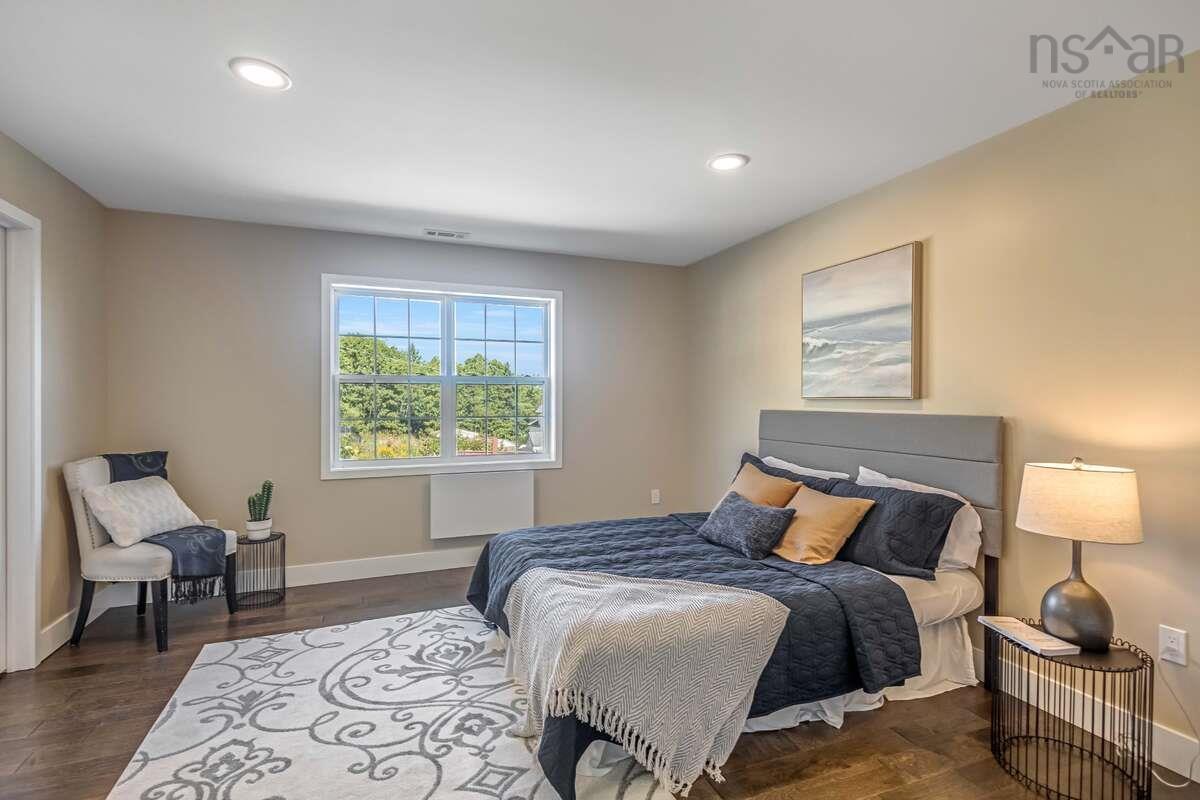 $423,900.00: 7 Lions Club Road, Fox Point