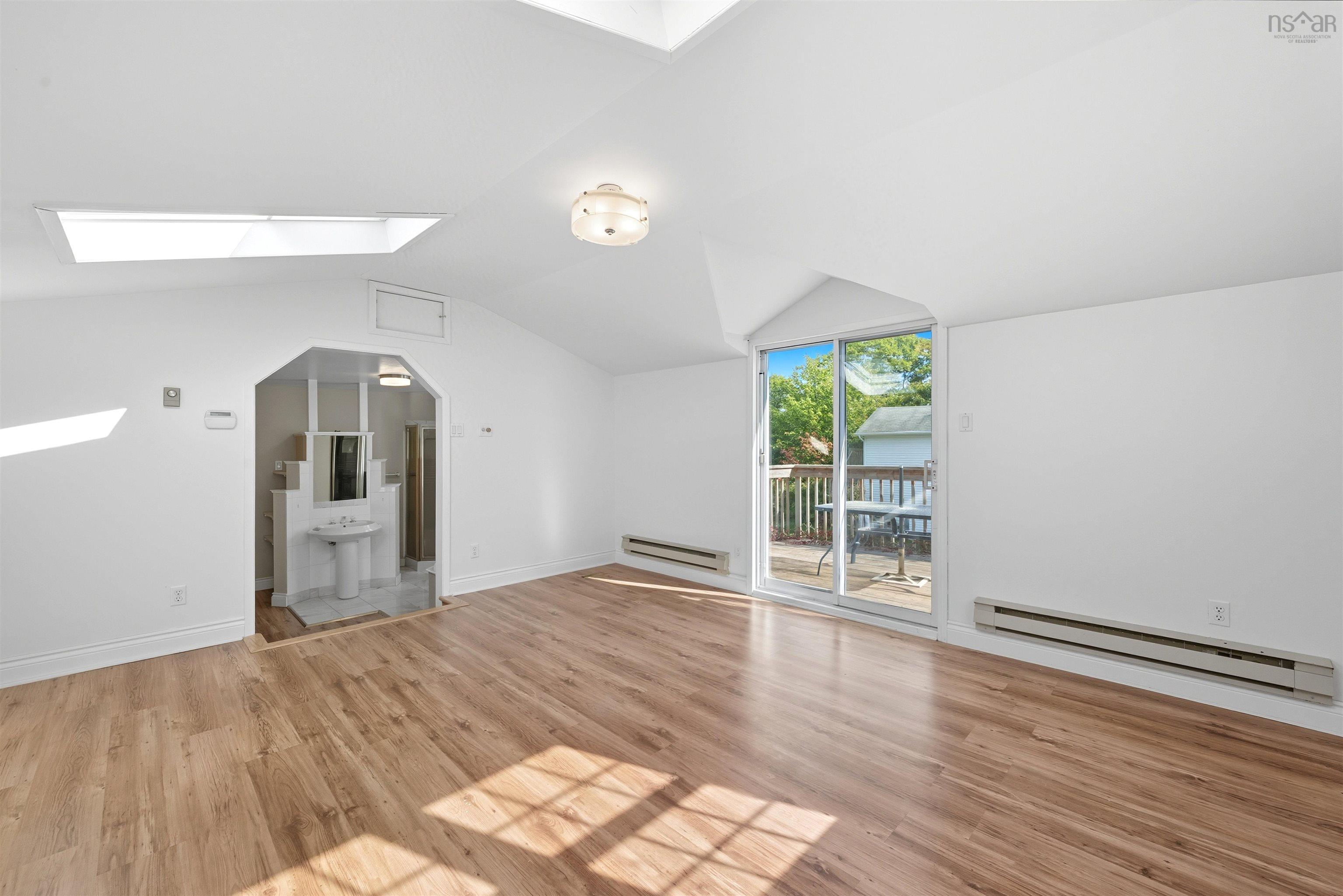 206 Lakeview Road, Lakeview, NS (MLS 202524902)