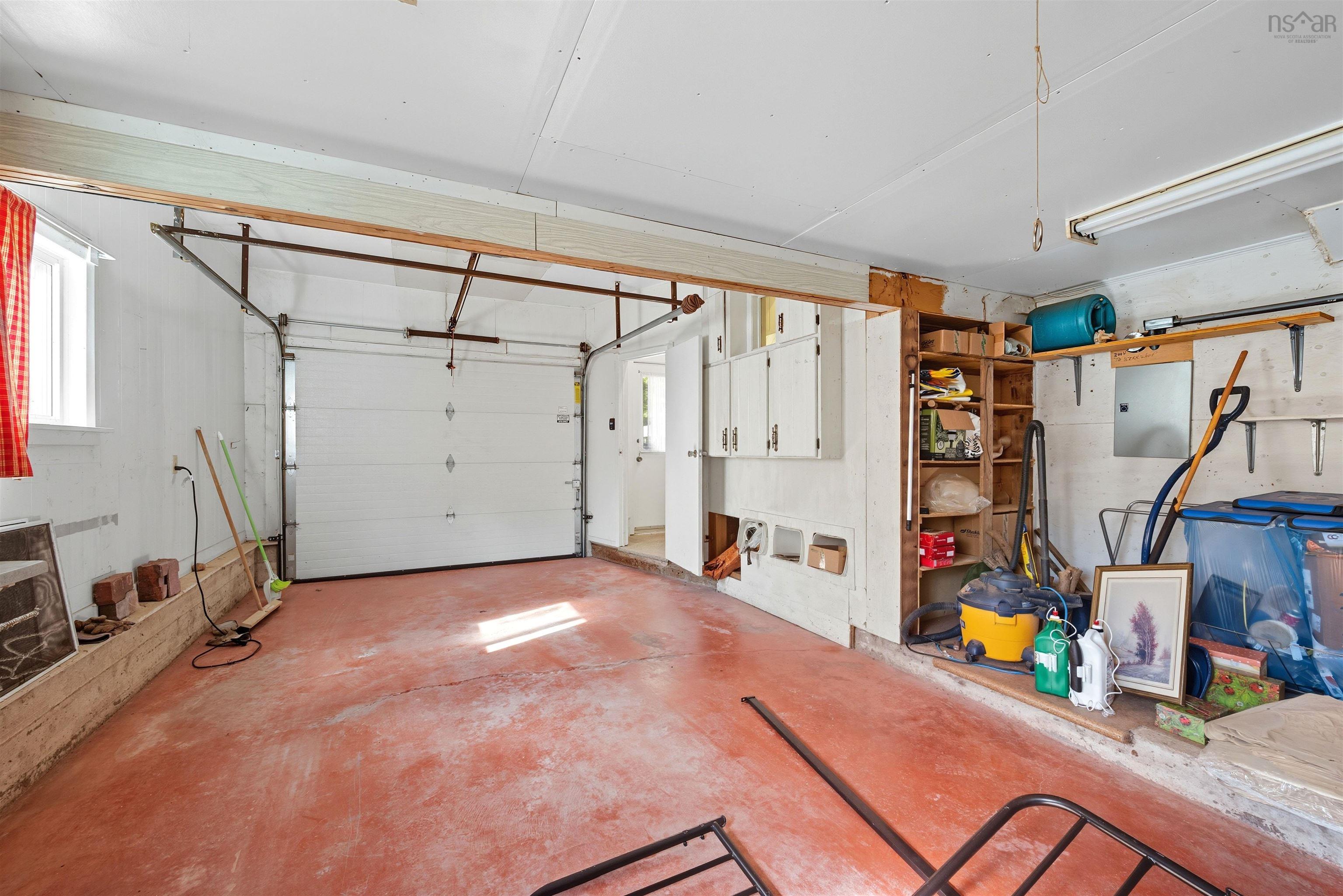 206 Lakeview Road, Lakeview, NS (MLS 202524902)