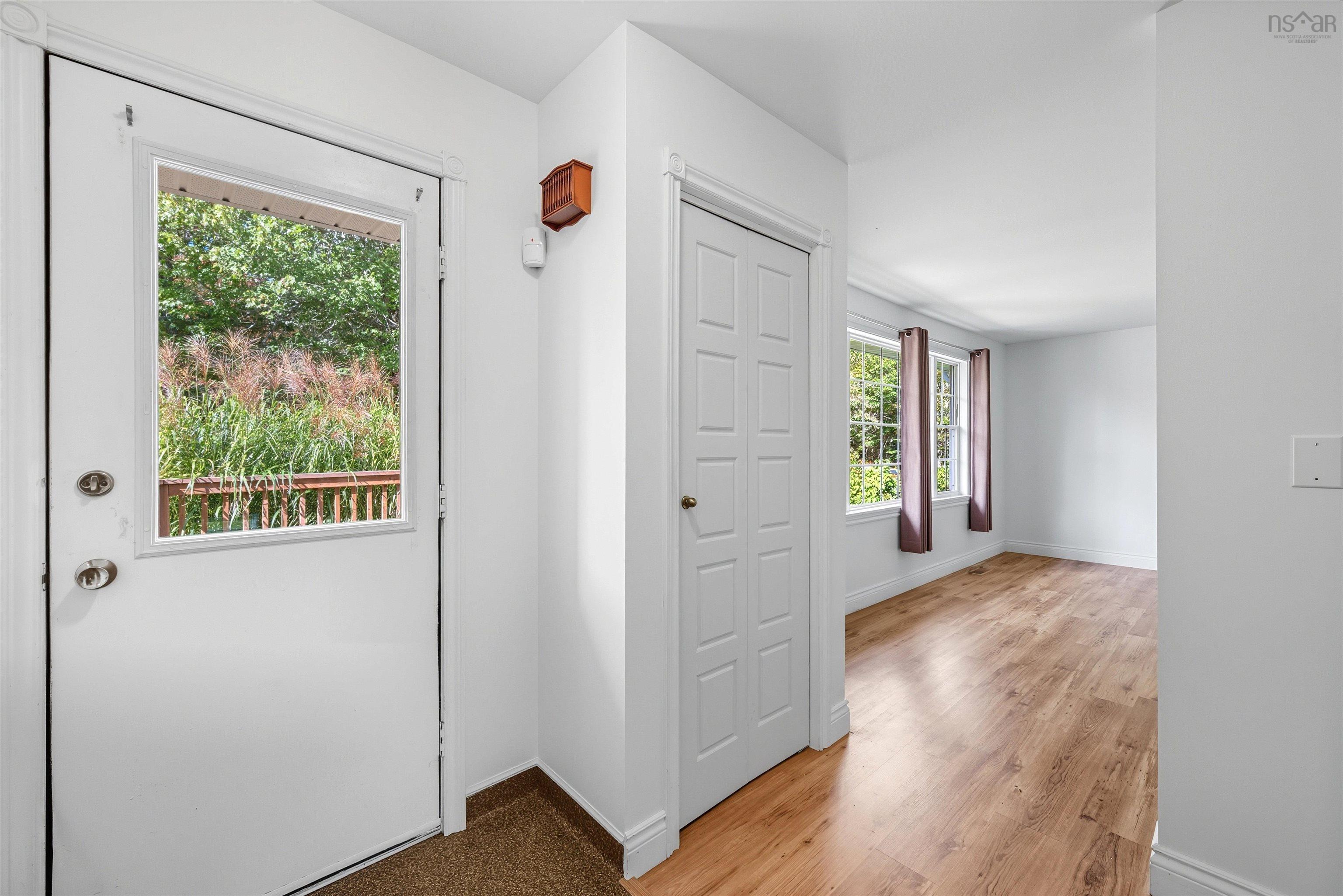 206 Lakeview Road, Lakeview, NS (MLS 202524902)