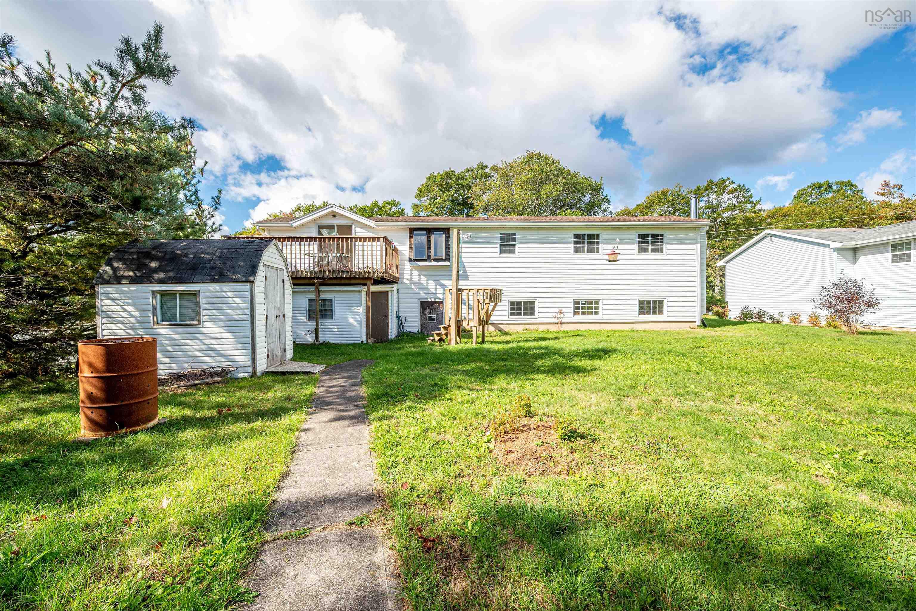 206 Lakeview Road, Lakeview, NS (MLS 202524902)