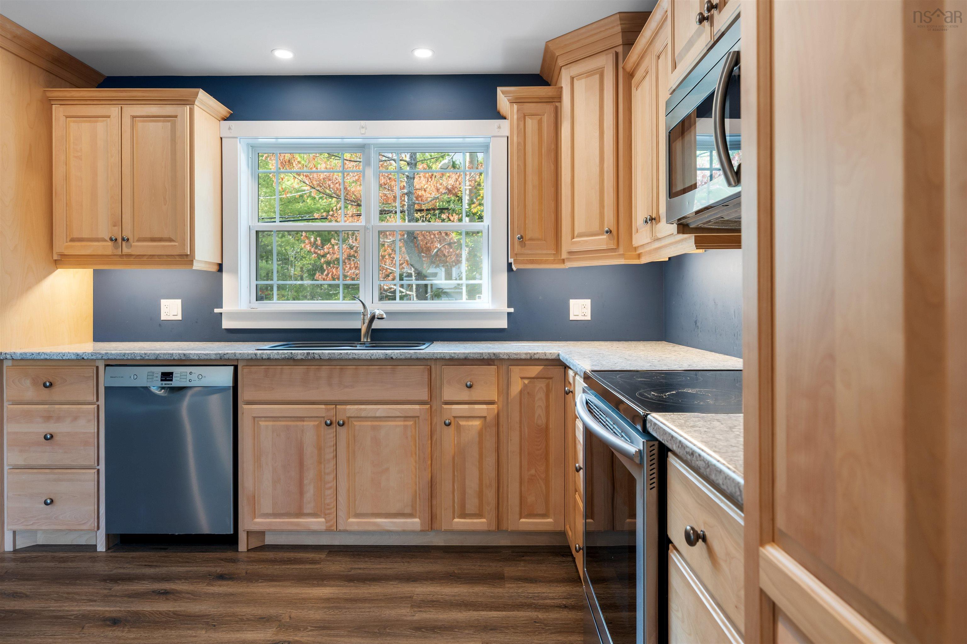 $799,900.00: 40 Tucker Lake Road, Beaver Bank