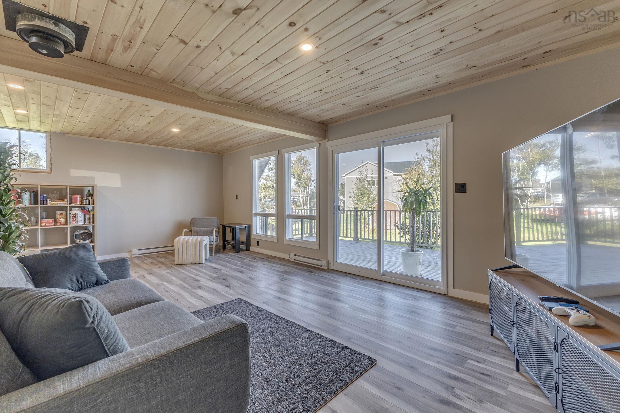 $439,990.00: 6157 Little Harbour Road, Kings Head