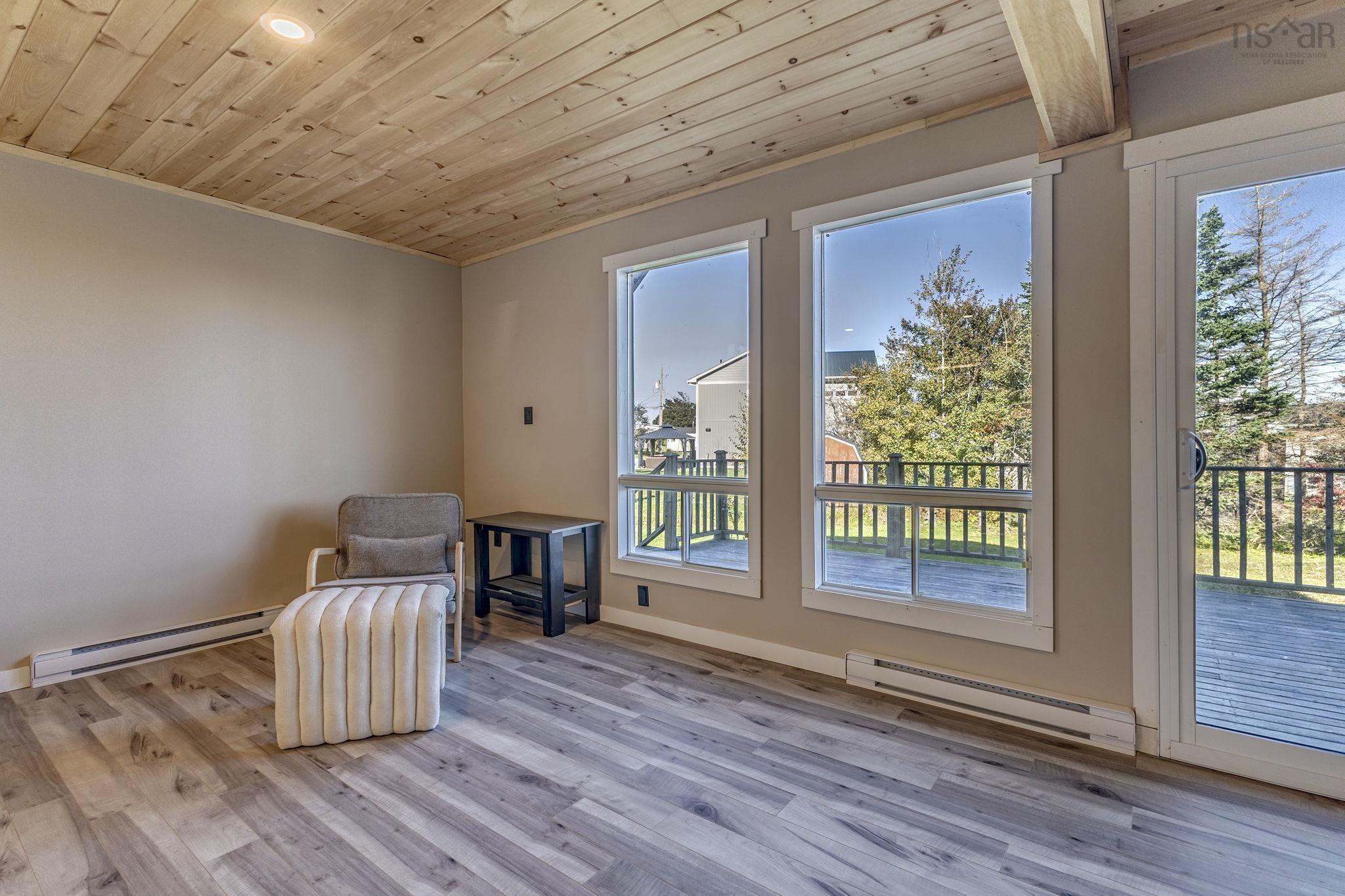 $439,990.00: 6157 Little Harbour Road, Kings Head