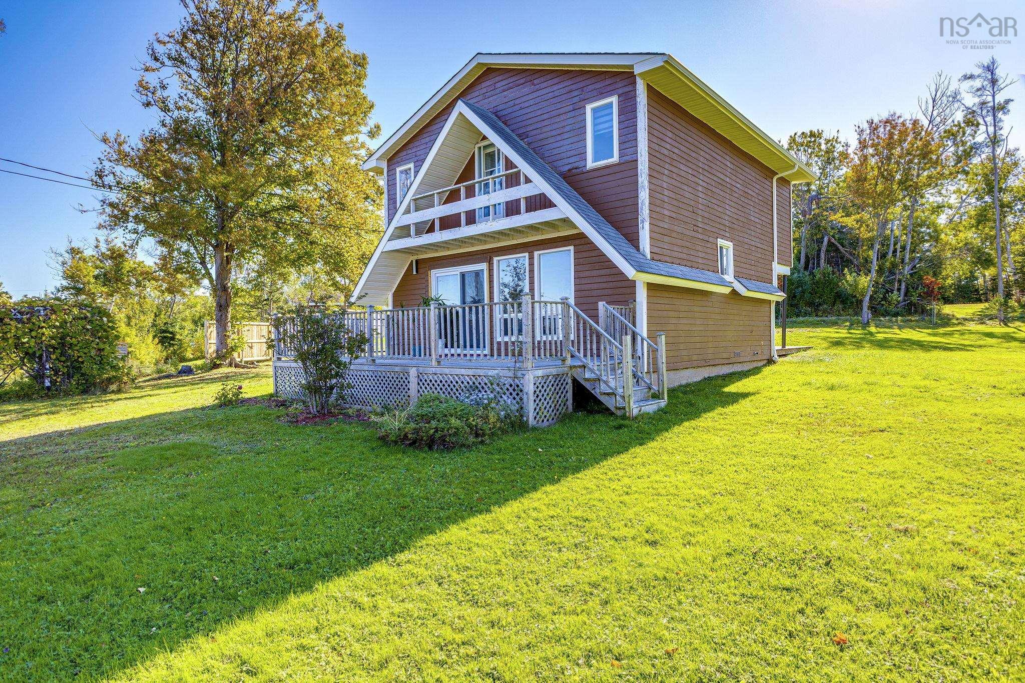 $439,990.00: 6157 Little Harbour Road, Kings Head