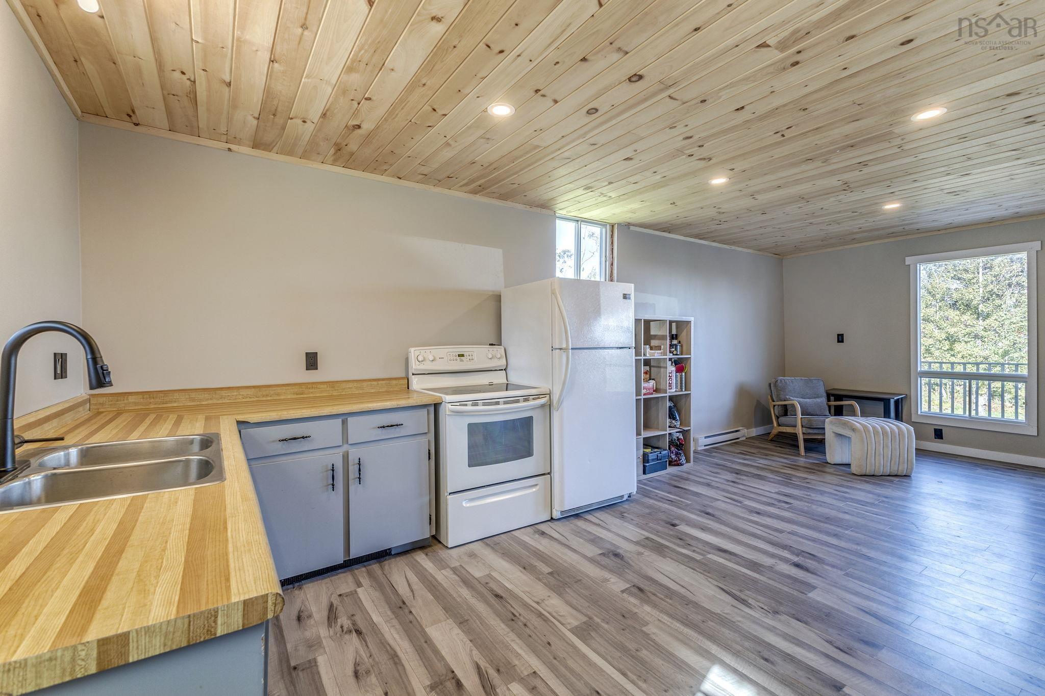 $439,990.00: 6157 Little Harbour Road, Kings Head