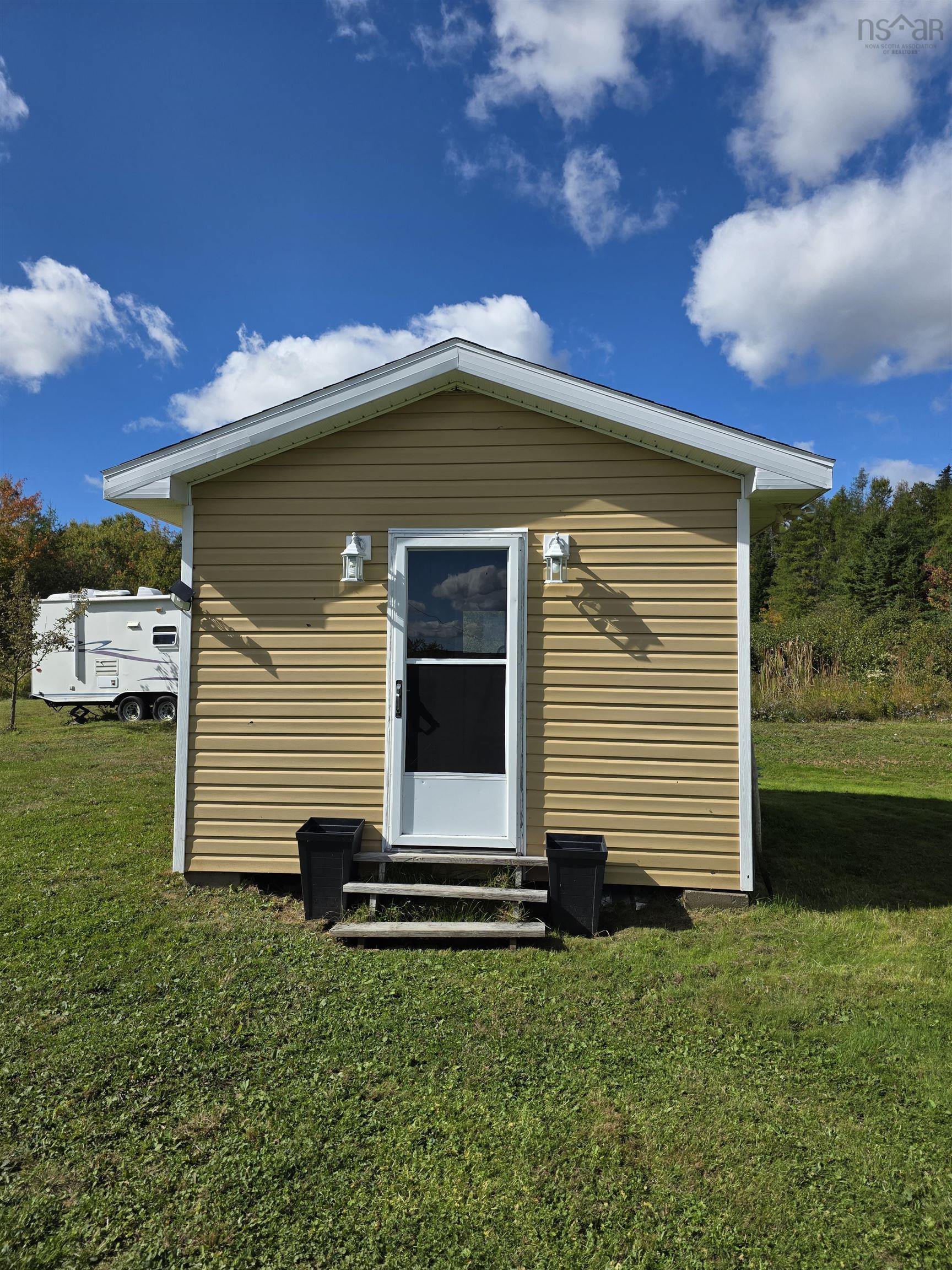 $334,900.00: 5231 Grand Mira North Road, Grand Mira North