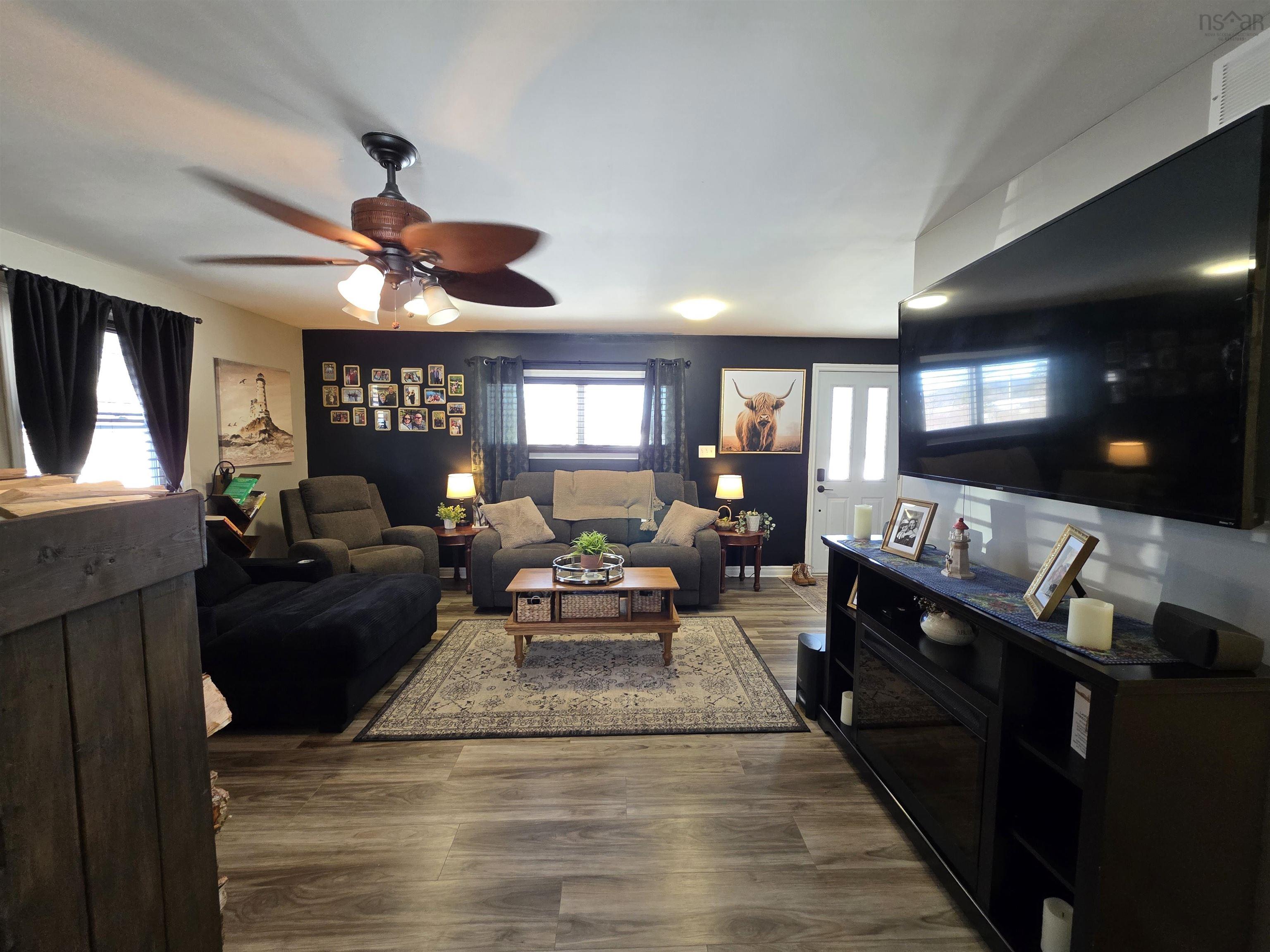 $334,900.00: 5231 Grand Mira North Road, Grand Mira North