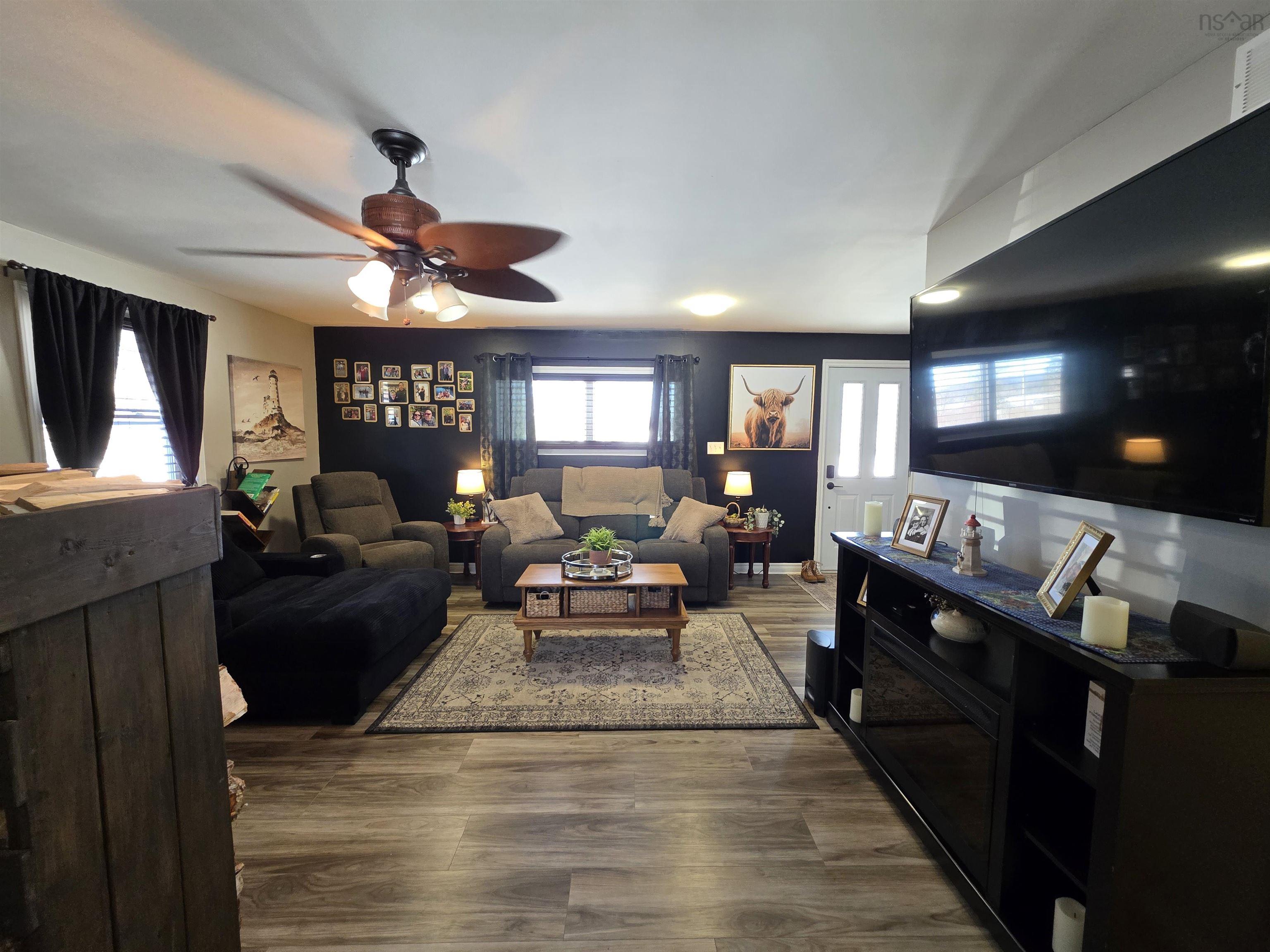 $334,900.00: 5231 Grand Mira North Road, Grand Mira North