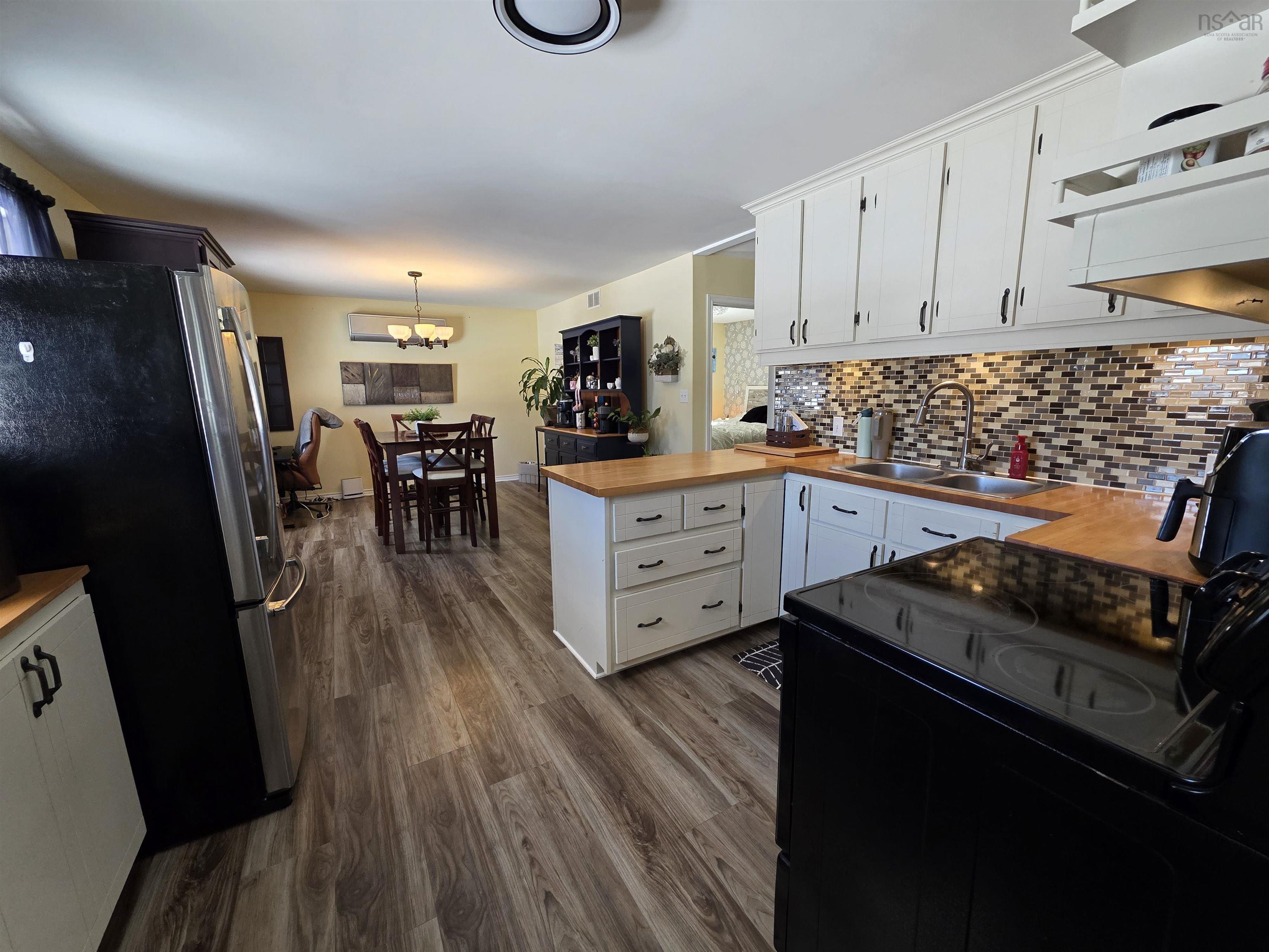 $334,900.00: 5231 Grand Mira North Road, Grand Mira North