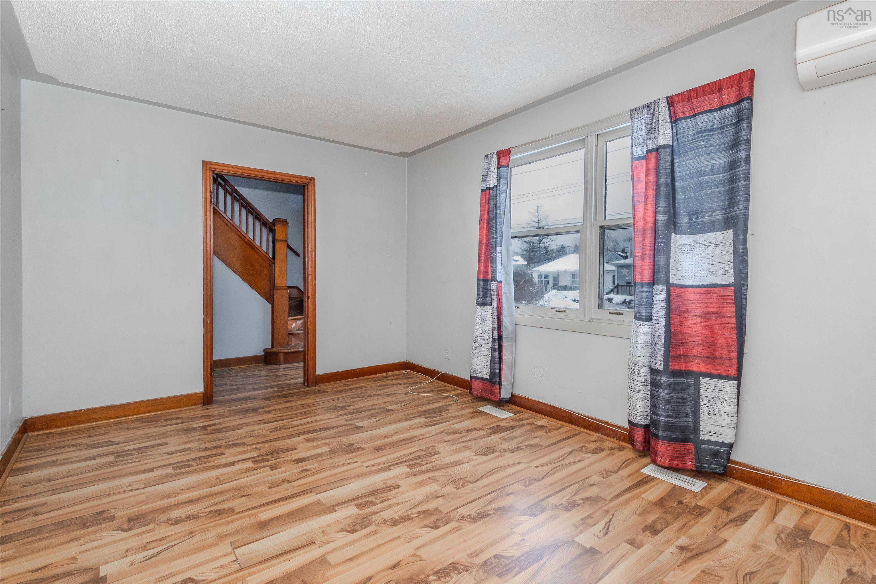 $275,000.00: 307 Cabot Street, Sydney