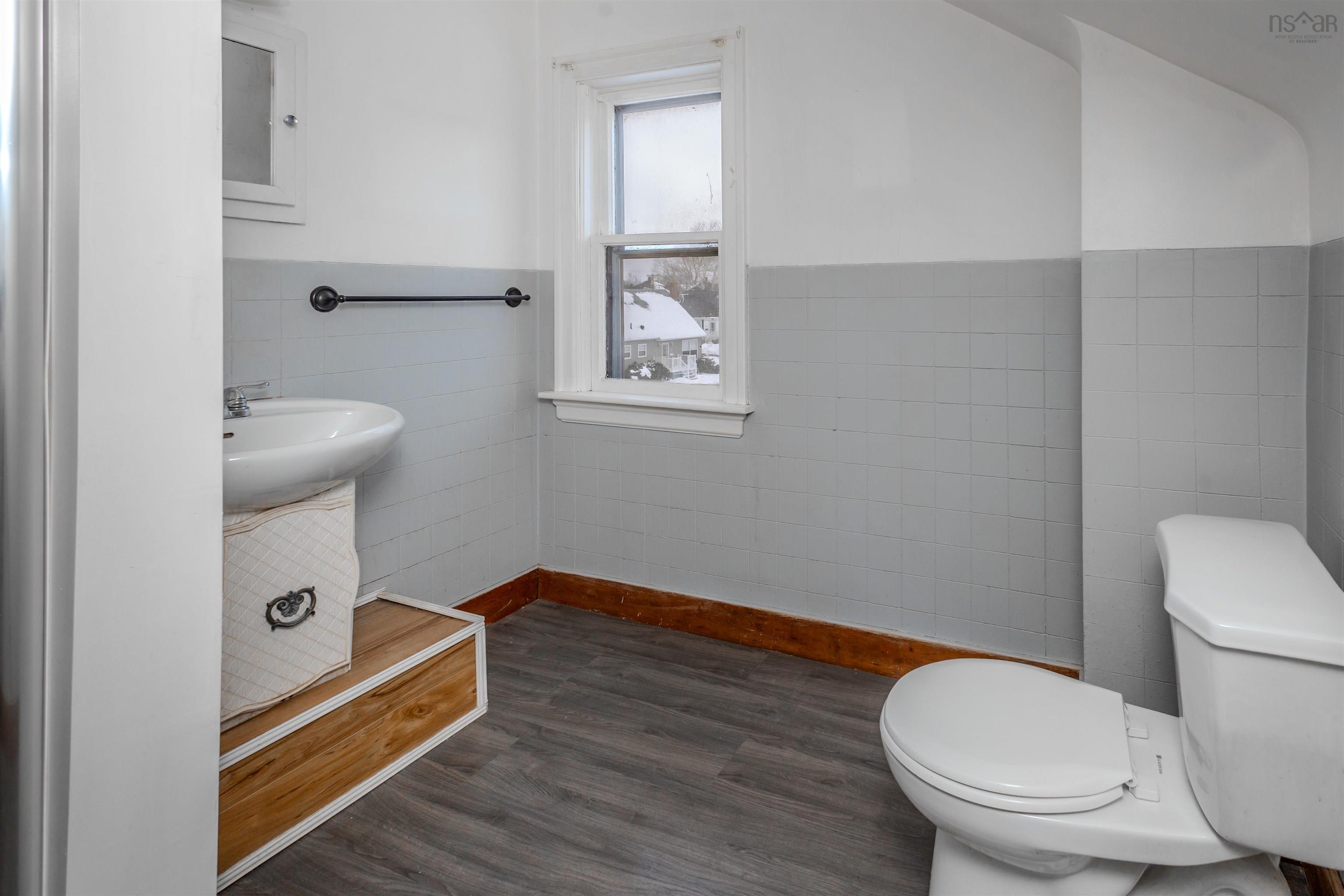 $275,000.00: 307 Cabot Street, Sydney