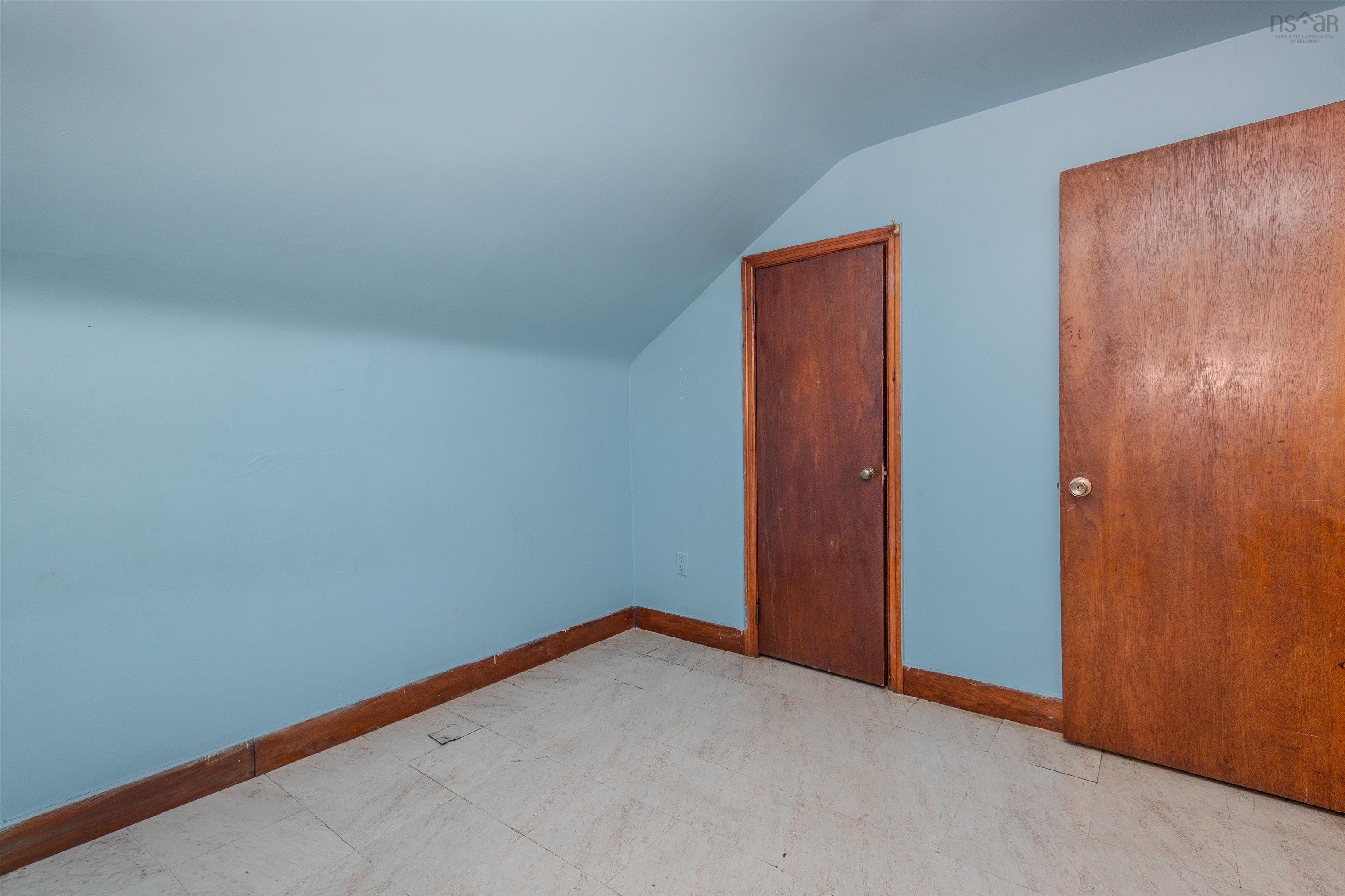 $275,000.00: 307 Cabot Street, Sydney