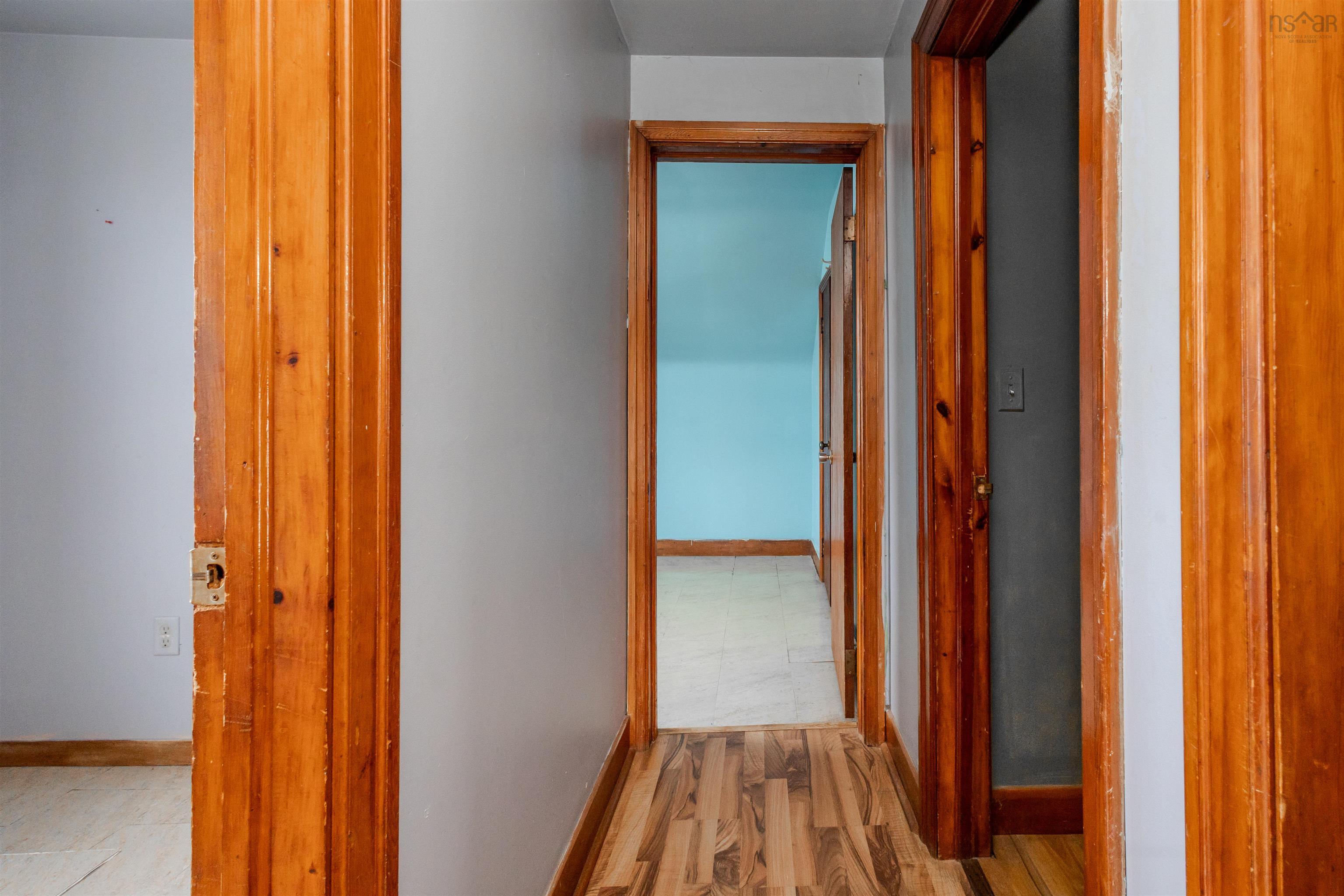 $275,000.00: 307 Cabot Street, Sydney