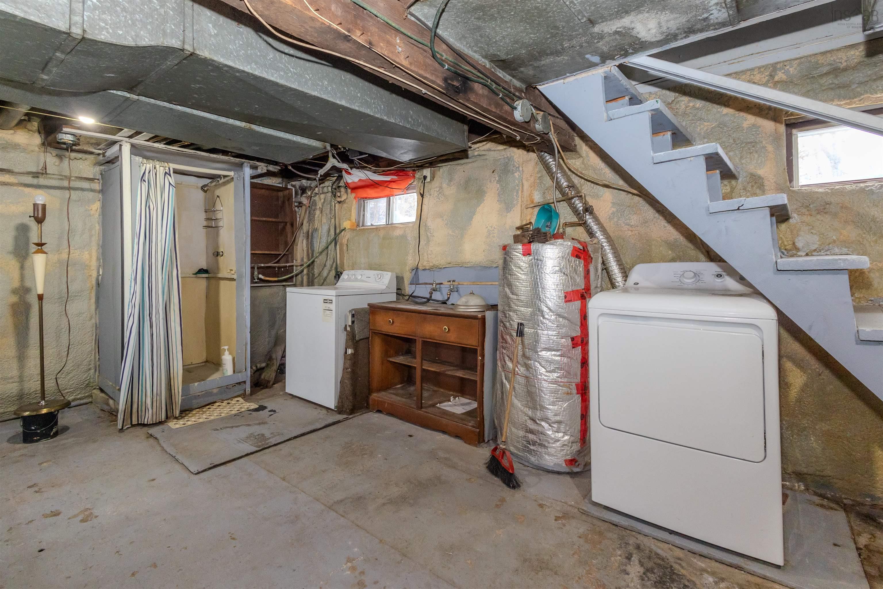 $275,000.00: 307 Cabot Street, Sydney