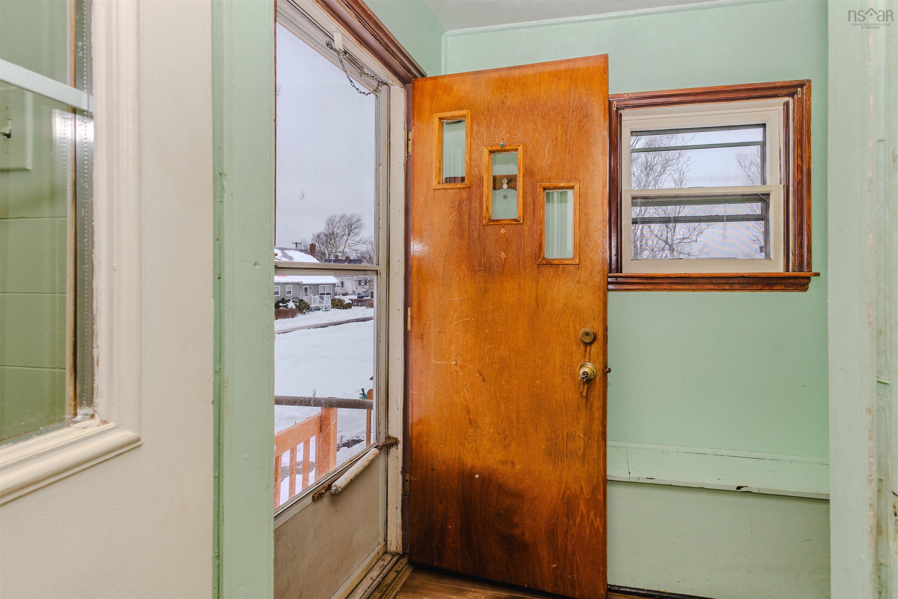 $275,000.00: 307 Cabot Street, Sydney