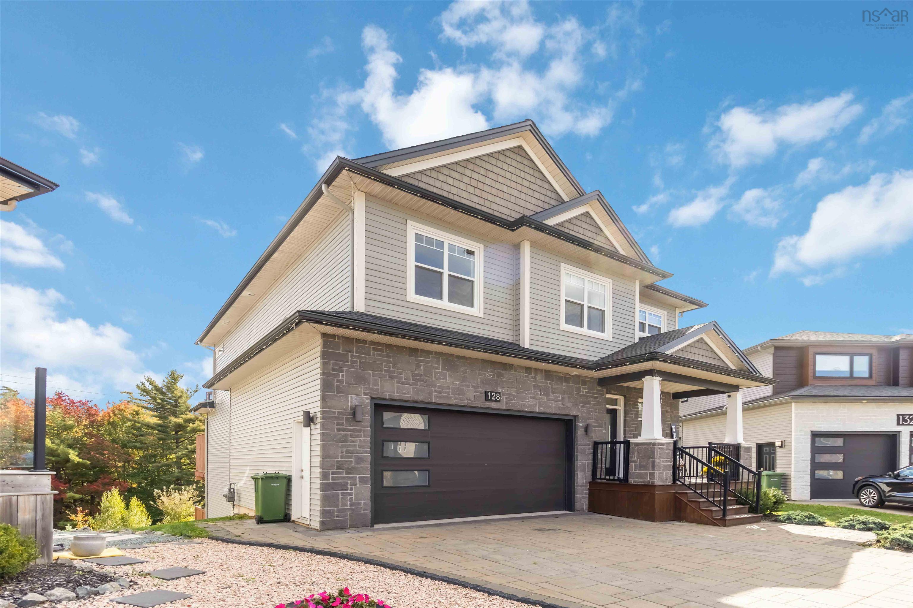 $1,239,000.00: 128 Innsbrook Way, Bedford