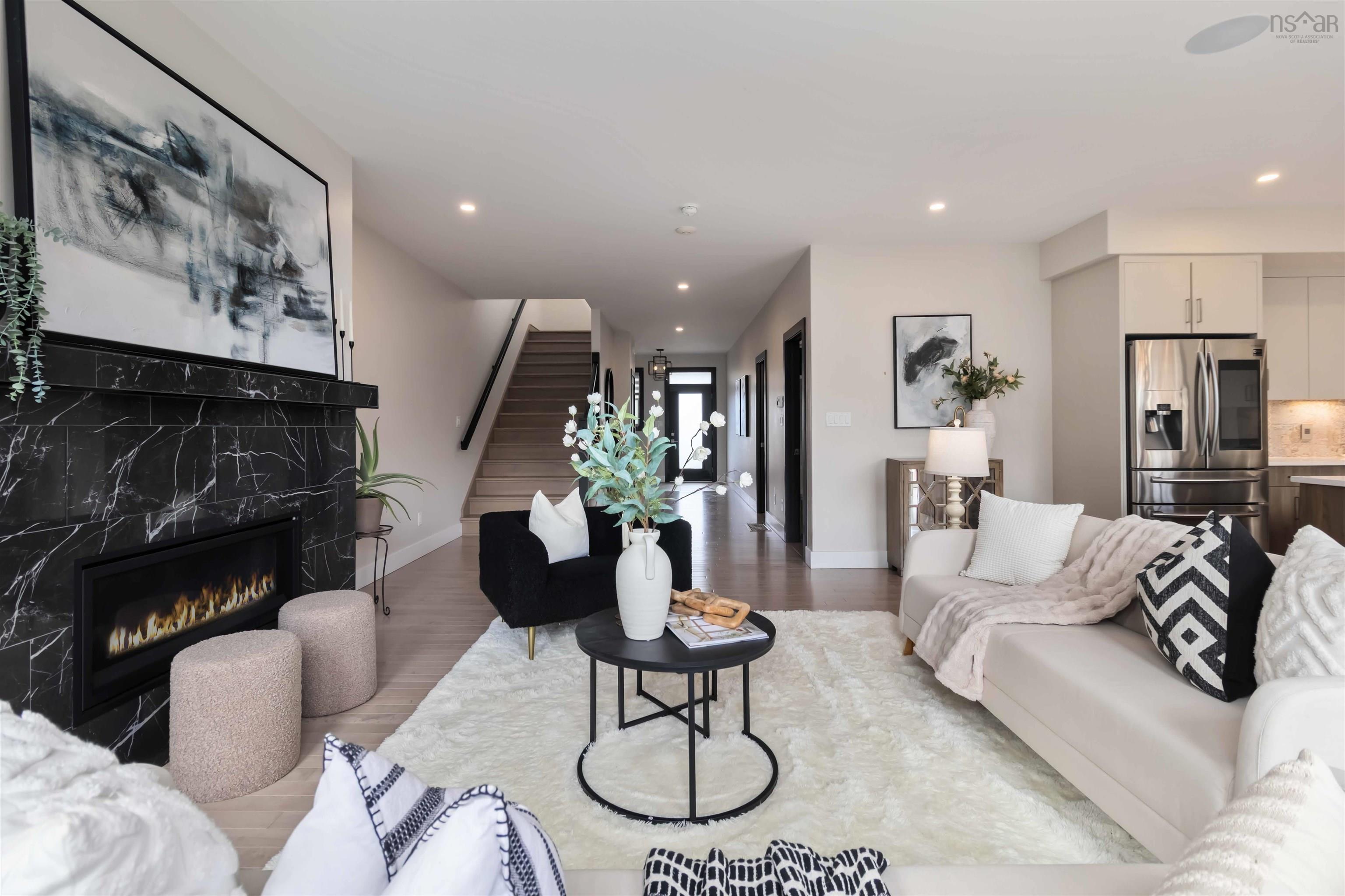 $1,239,000.00: 128 Innsbrook Way, Bedford